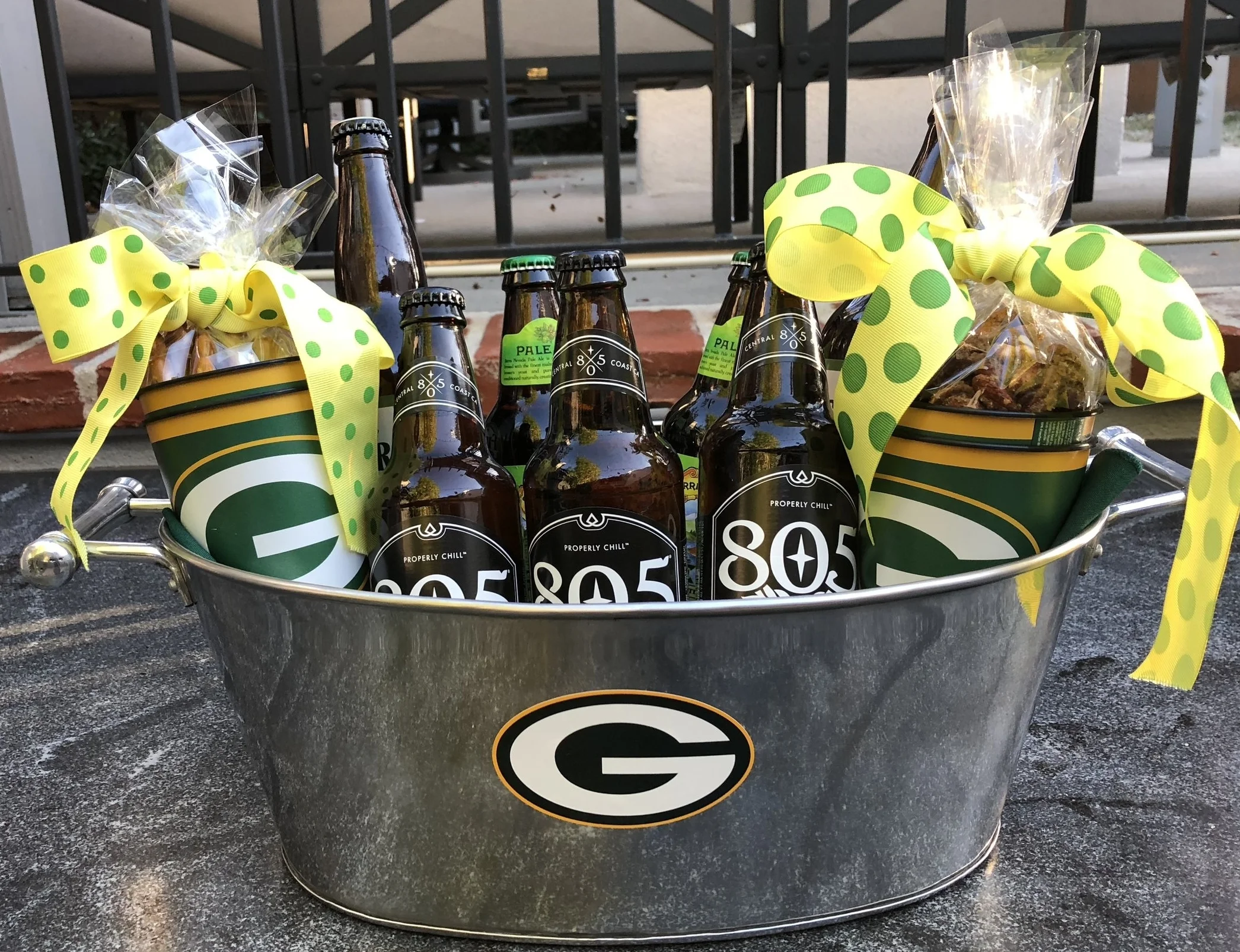 Pick a team and you have a holiday gift that is ready for the big game.