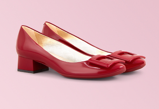 Red on red - it doesn’t get any better than this. These Roger Vivier Belle de Nuit pumps are so comfortable you can wear them all day. Pair with a black skinny jean/legging and an oversized crisp white cotton blouse.