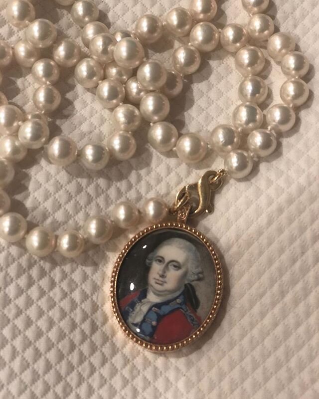 Jewelry is just one way to celebrate the first leader of our nation&rsquo;s birthday. Happy birthday Mr. President.
#georgewashington #america #marthawashington #anabelhigginsjewry