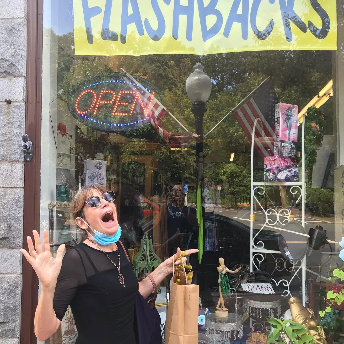 Having a flashback on the antique trail.
.
.
#thrillofthefind #antique #antiques #vintage #thrifted #thrifter #thriftshopping #thrifting #vintagechic #upcycle #artlife #creativeprocess #foundobjectart #collector #artcollector #artcollectorx #collecta