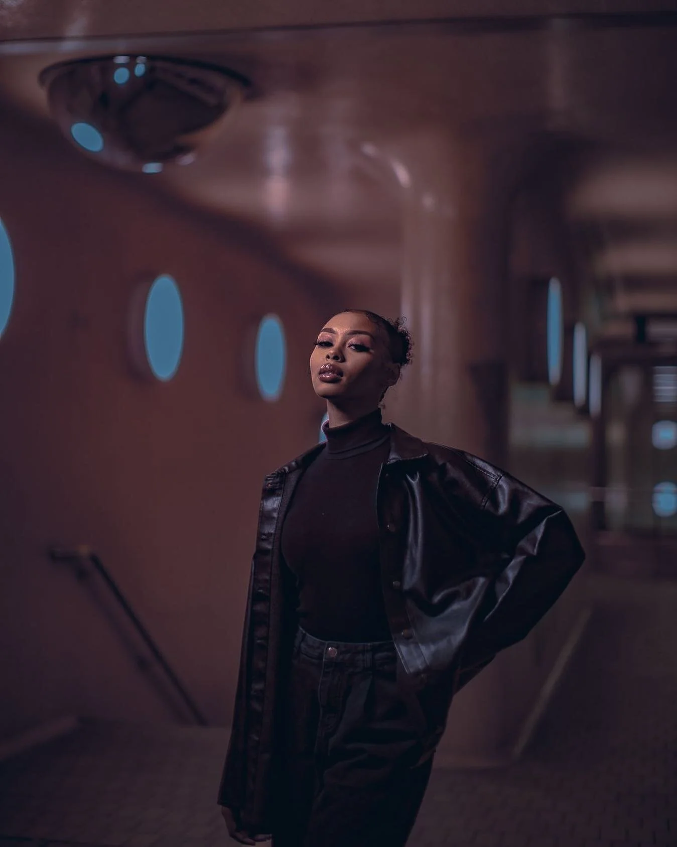 Hey I am back from a very loong creative Hiatus. Thank you @isabellakuol for giving me the opportunity to shoot again. Its wild!!!! So let&rsquo;s get it this year!!! Shoot me a DM 😊😊