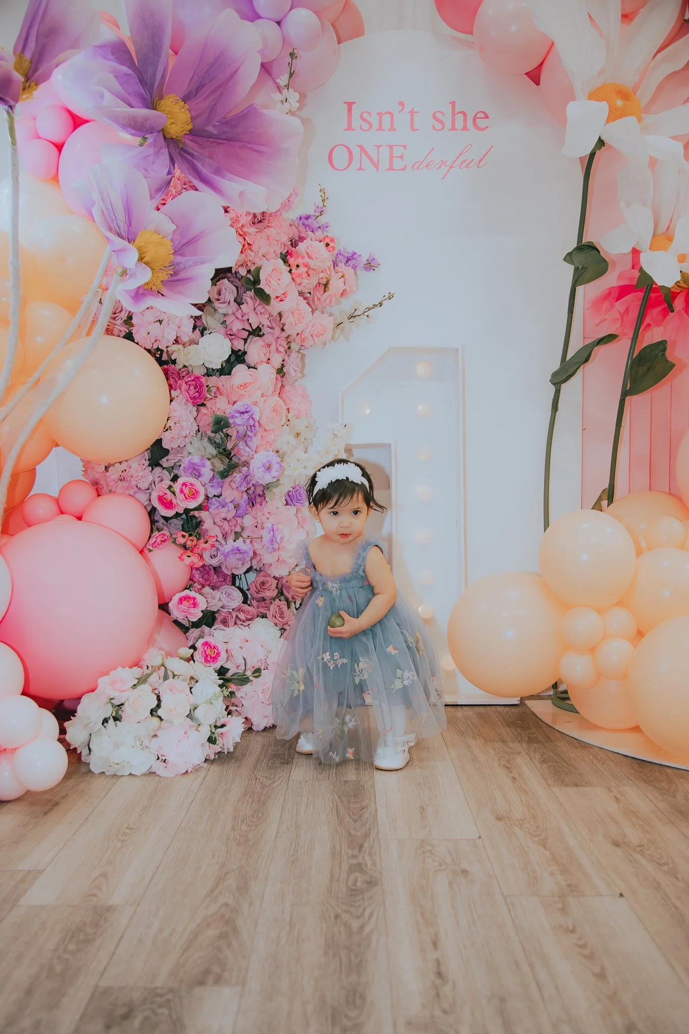 Shoot-Birthday-1stAubrey-300.jpg
