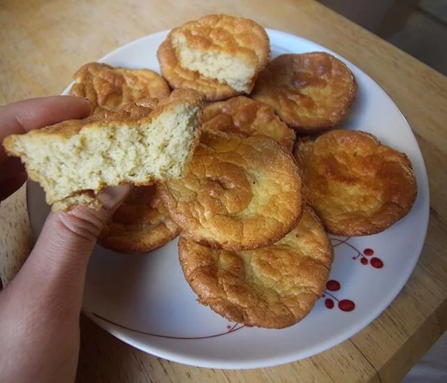 2 ingredient muffin experiment. They turned out SO FLUFFY and delicious! And only with coconuts and eggs. 🥳 I wanted to try out my souffl&eacute; without sugar... and only with what I had on hand. Using a cupcake mold, these made the perfect warm li