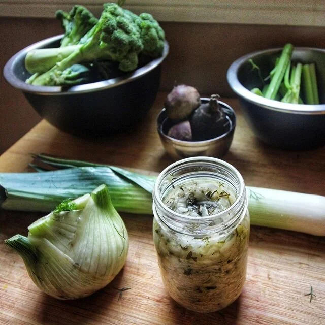 Fermenting your own veggies is as simple as chopping cabbage, massaging with salt, and placing in a jar for 6 weeks. Voila! You&rsquo;ve harvested your own probiotics!
⠀⠀⠀⠀⠀⠀⠀⠀⠀
Add some garlic and dill, and you have a great little salad! These massa
