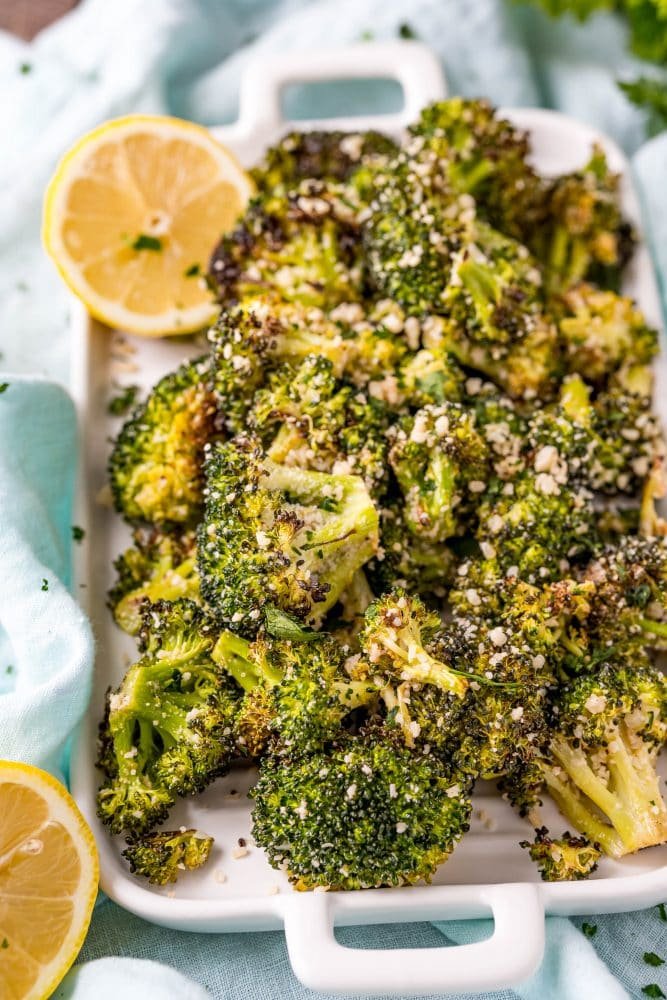 lemon-parmesan-roasted-broccoli-8-667x1000.jpeg