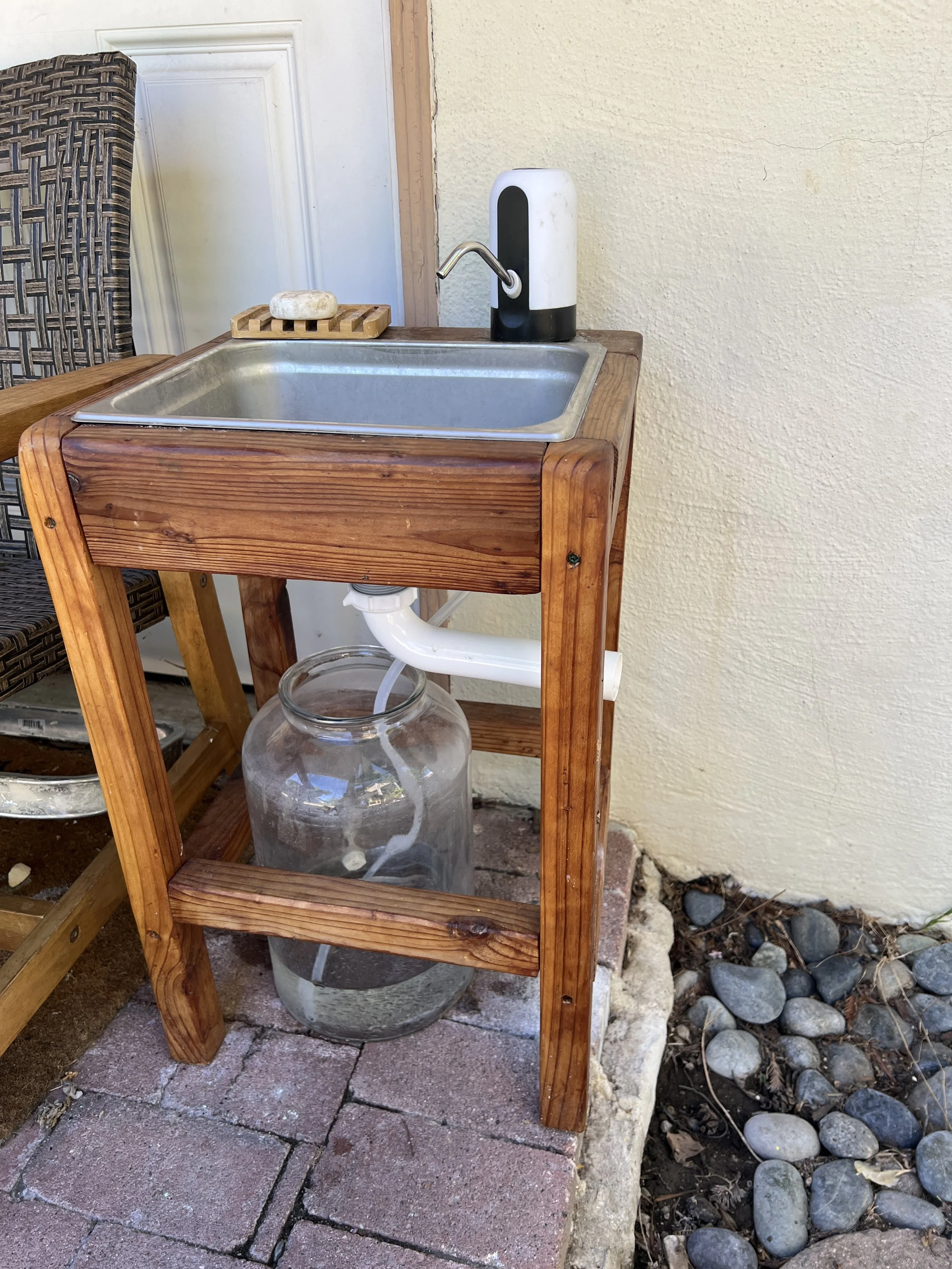 Make your own Outdoor Mini Kitchen