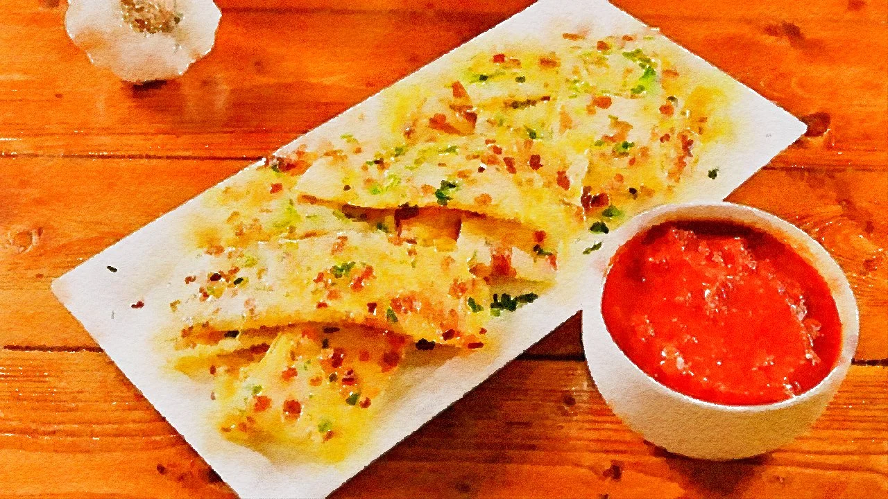 spaghetti-squash-cheesy-bread.jpeg