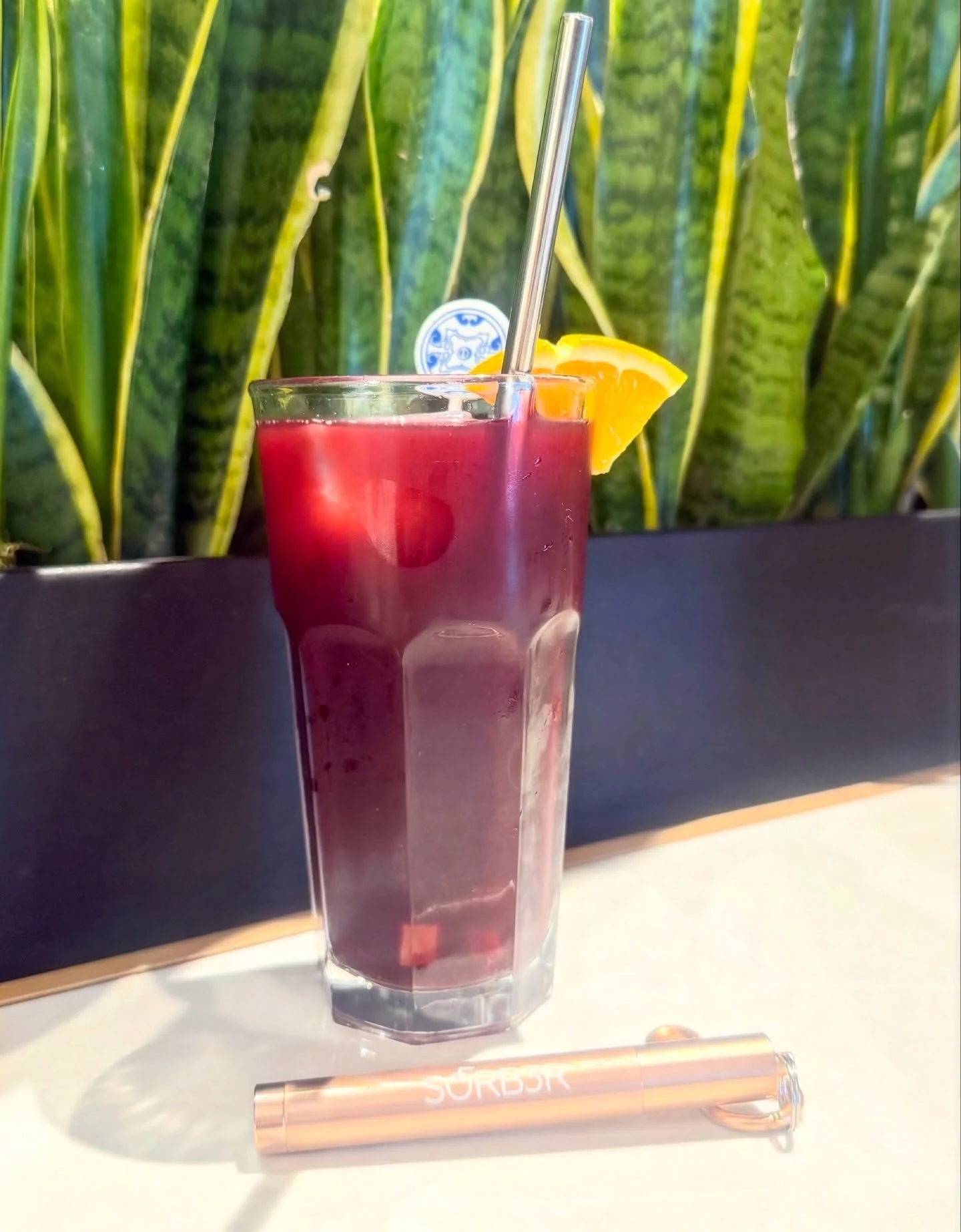 Si salgo a comer, no me puede faltar mi SORB3R ♻️😊