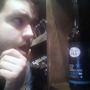 ALEXANDRE MARTEL, Cofondateur Aime construire des meubles – il a construit son propre bar. Oh, et il brasse aussi sa propre bière! Alex fait preuve d’une grande discipline dans son travail. Il peut confectionner diverses choses à partir d'une diversité de matériaux et composantes en bois, métal, plastique et pièces électroniques. Il est à l’aise avec la quasi-totalité des outils de l’atelier. ALEXANDRE peut vous aider avec : La soudure, l’électronique analogique et digitale, le design de circuits imprimés via Altium et la menuiserie.