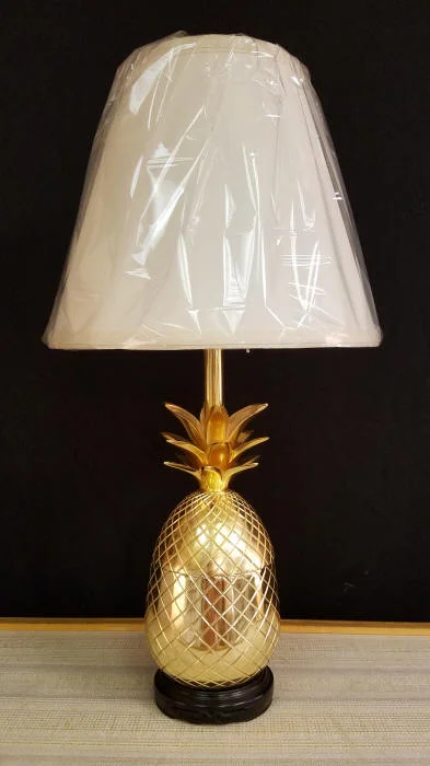 Pineapple Lamp