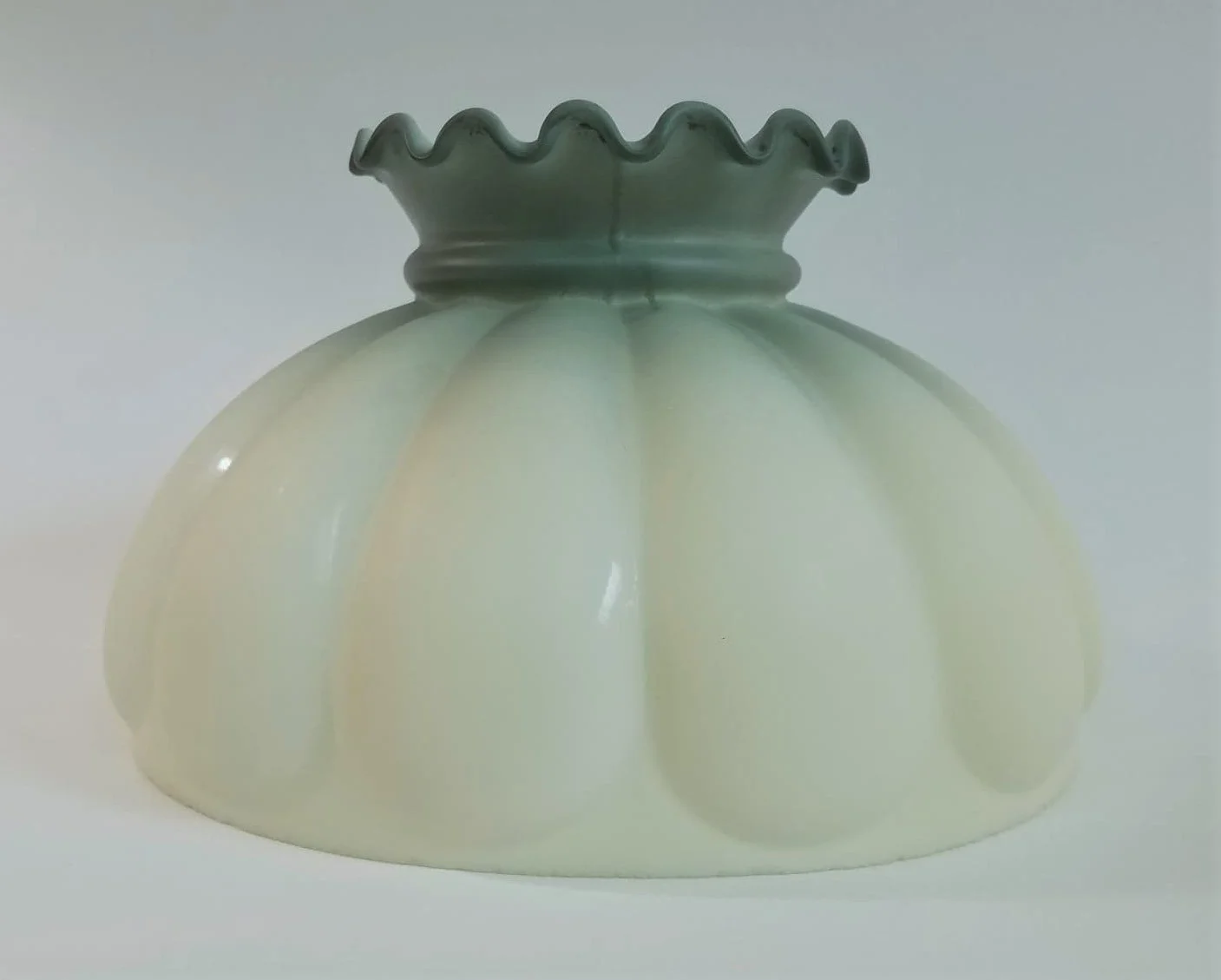 #DL012 Special Purchase 10" Melon - Cream to Hunter Green - Crimp Top $65.00