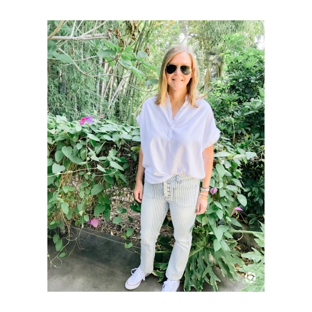      

 
   I was at the library story time with my son the other day, it was not our usual story time, instead it was a kid's rock concert. There was a blind boy there. He couldn't have been more than 3 or 4 and he was sitting in the front row. Clea