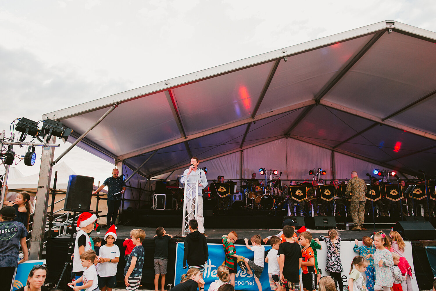 Carols at Scarb 2018 36.jpg