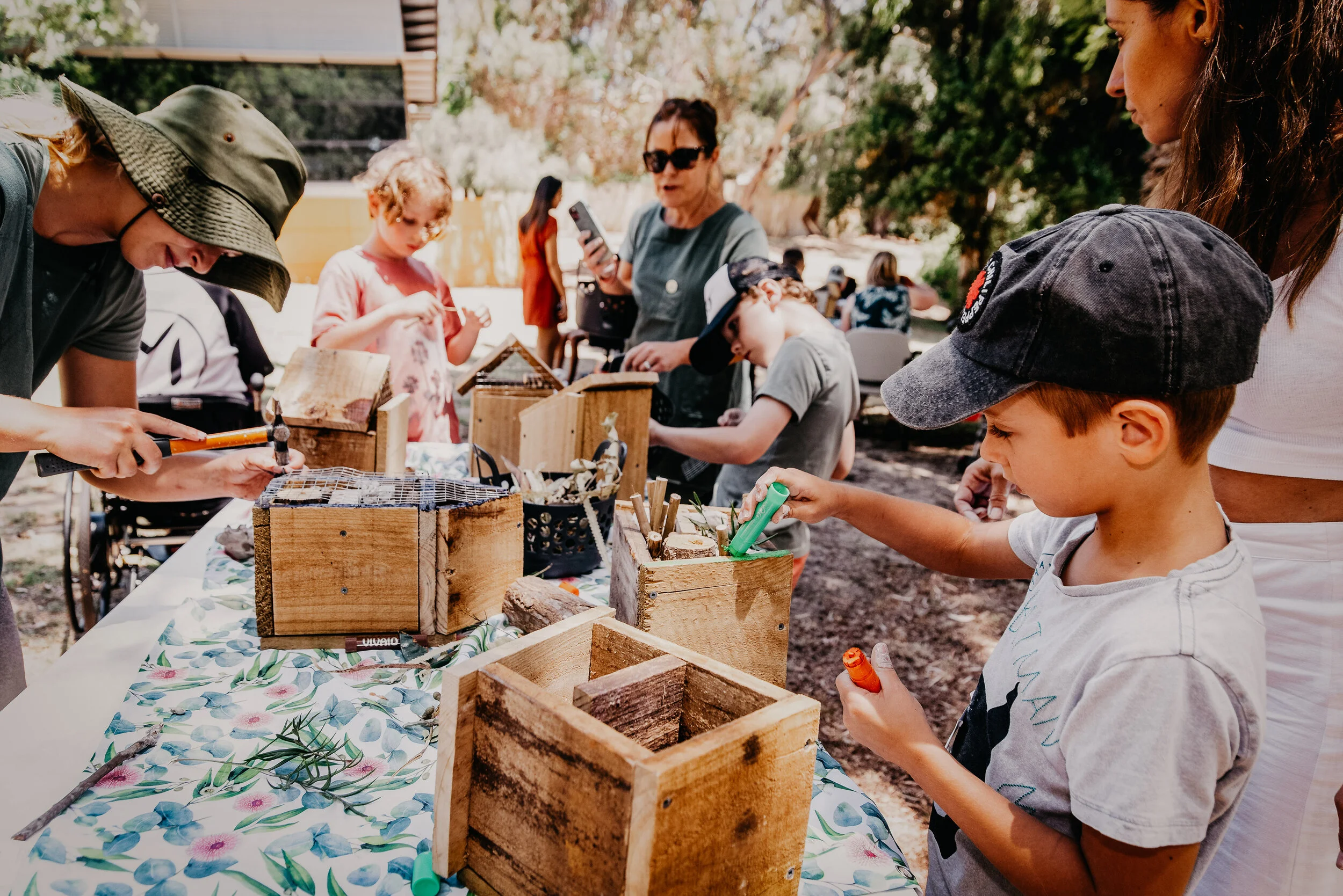 BEE HOTELS &amp; BUGS - JANUARY 2021