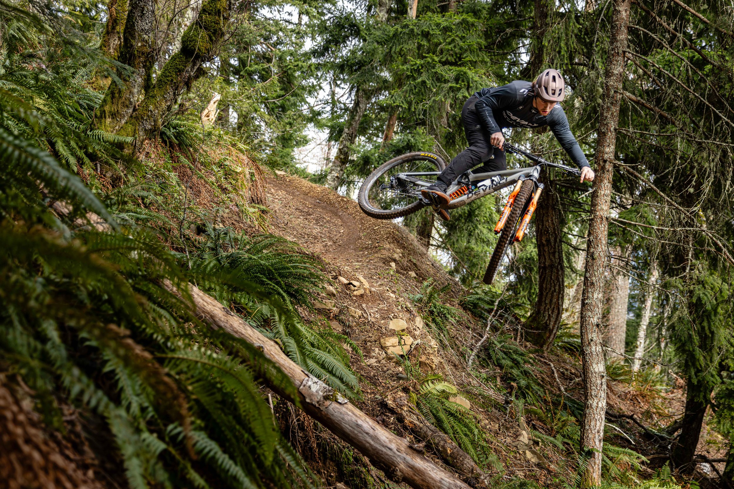 2024 - Devinci - The Movement - Liam Wallace LOW RES--8.jpg
