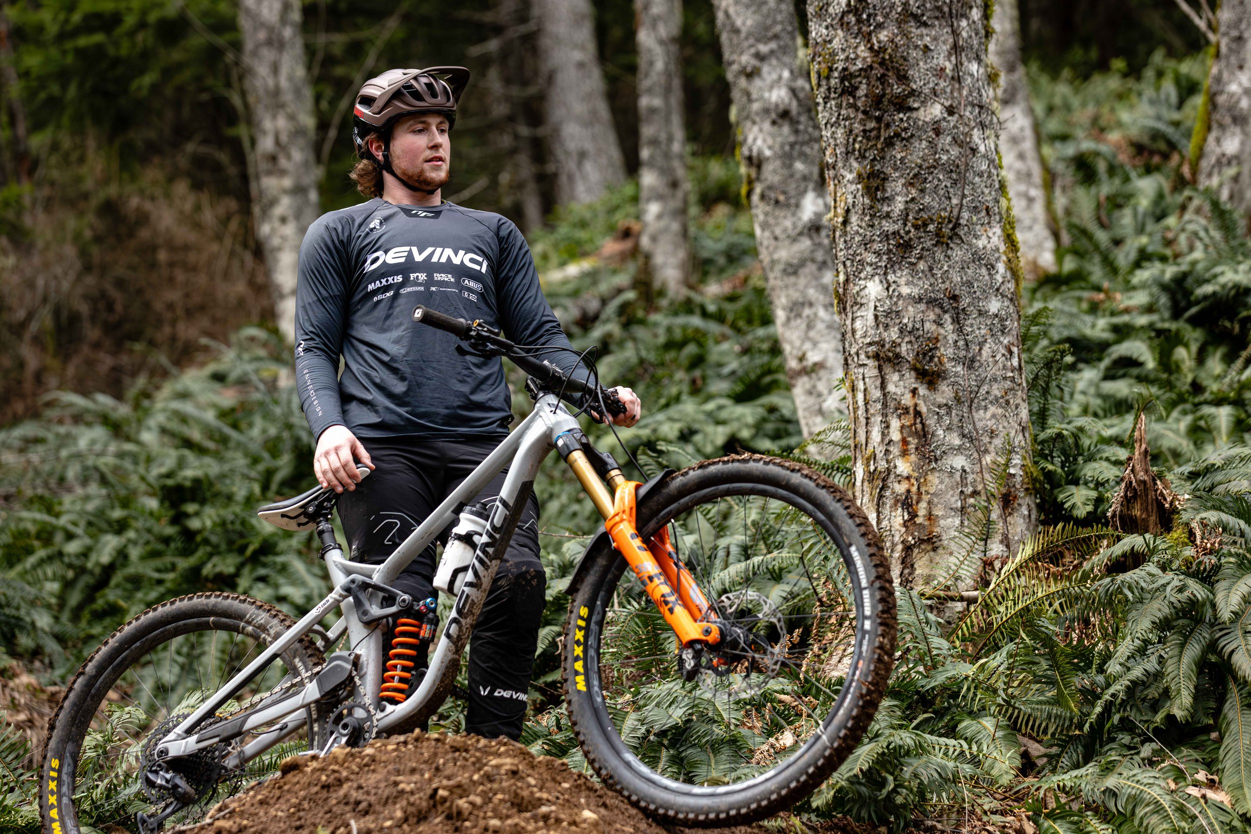 2024 - Devinci - The Movement - Liam Wallace LOW RES--12.jpg