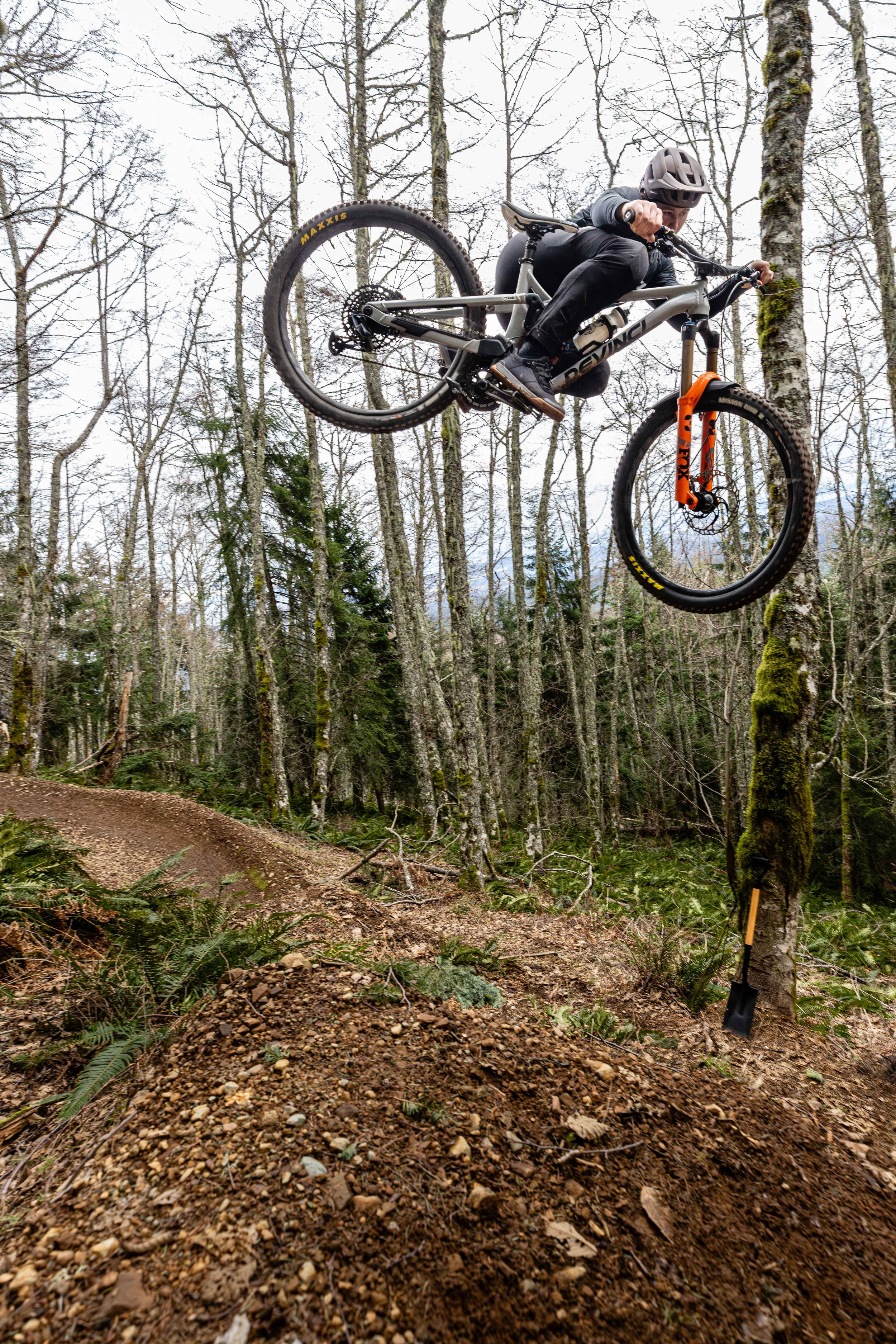 2024 - Devinci - The Movement - Liam Wallace LOW RES--14.jpg