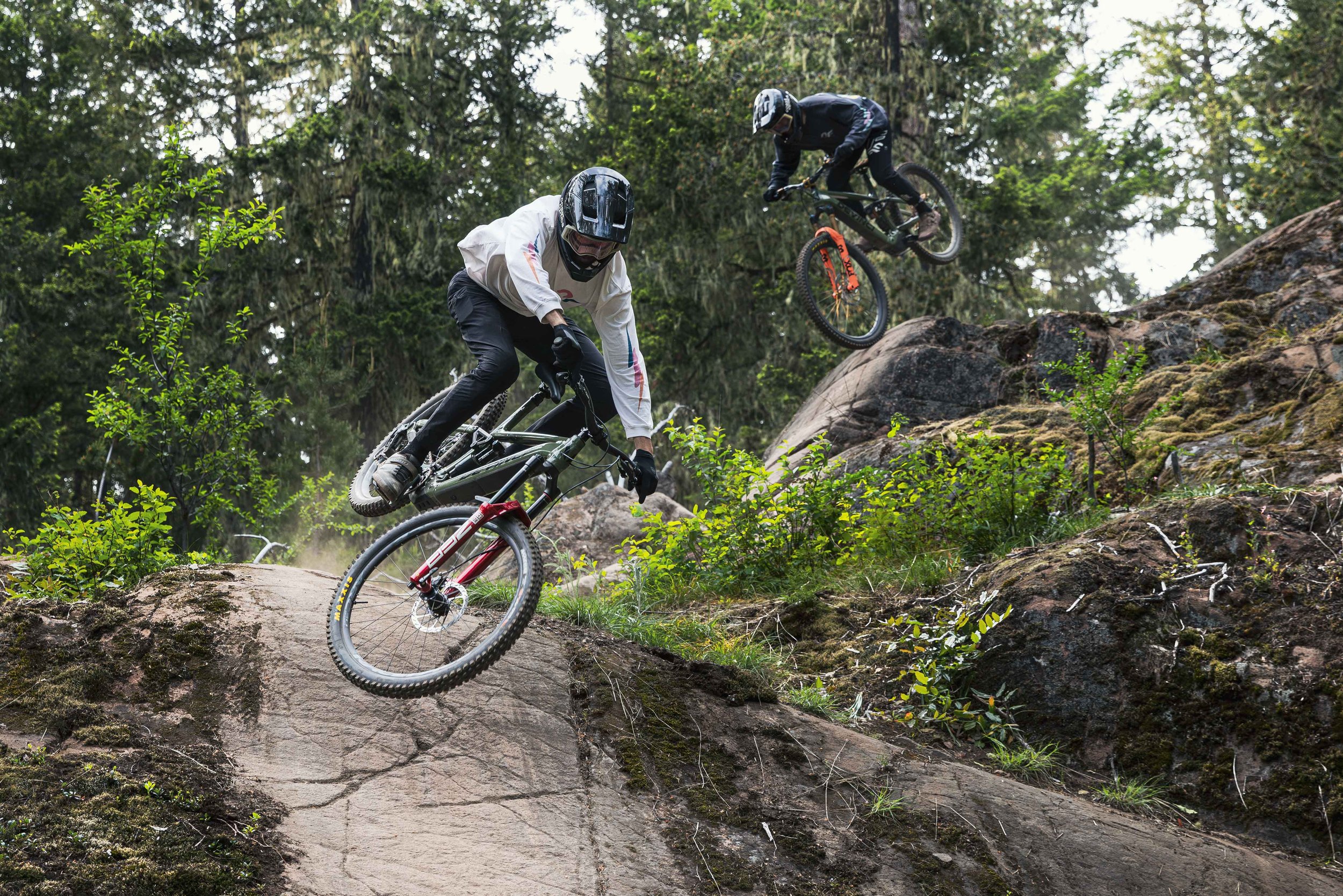 2025 - Devinci - E-Spartan Lite - Liam Wallace LOW RES-12.jpg