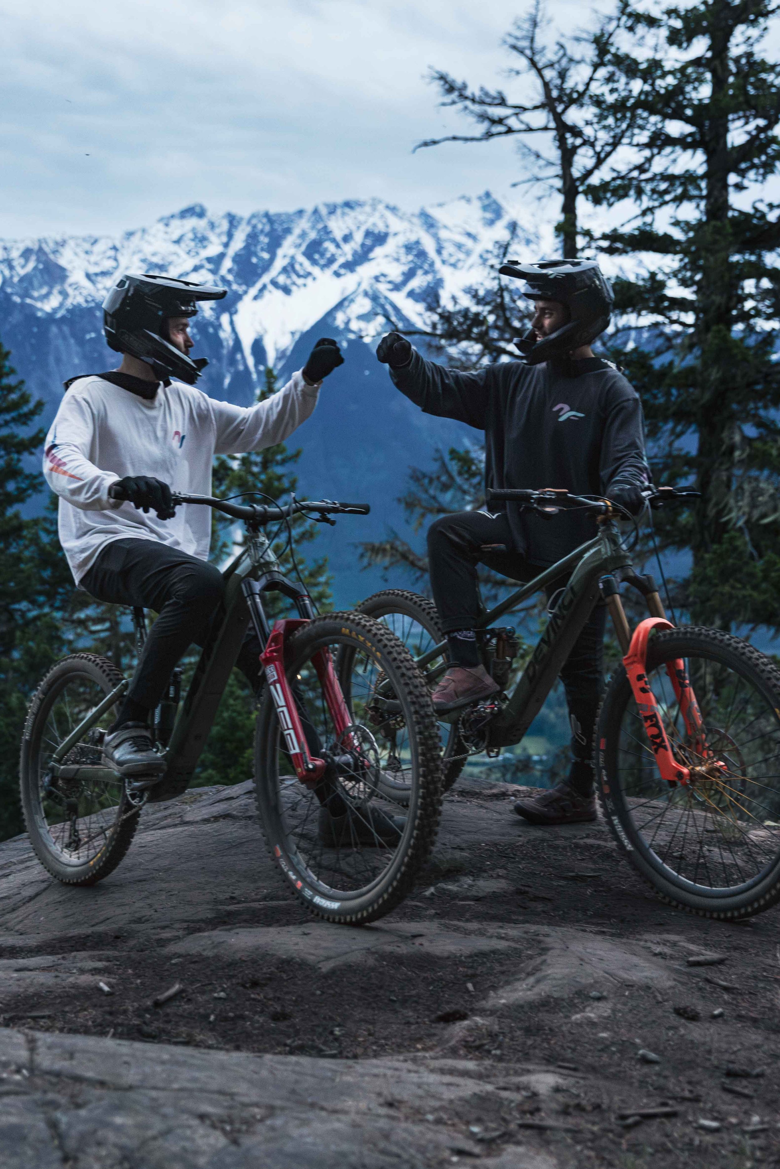 2025 - Devinci - E-Spartan Lite - Liam Wallace LOW RES-20.jpg