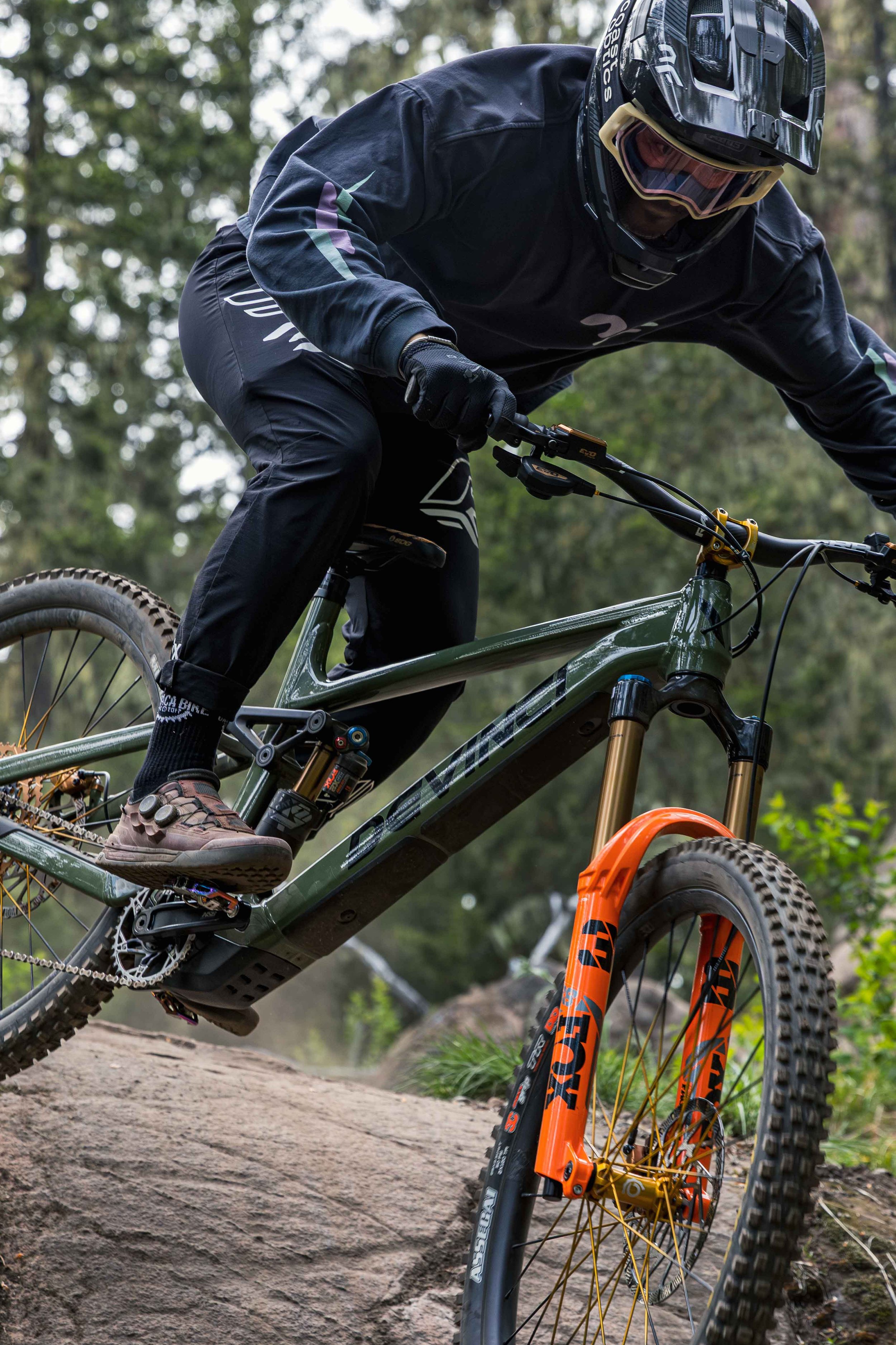 2025 - Devinci - E-Spartan Lite - Liam Wallace LOW RES-27.jpg