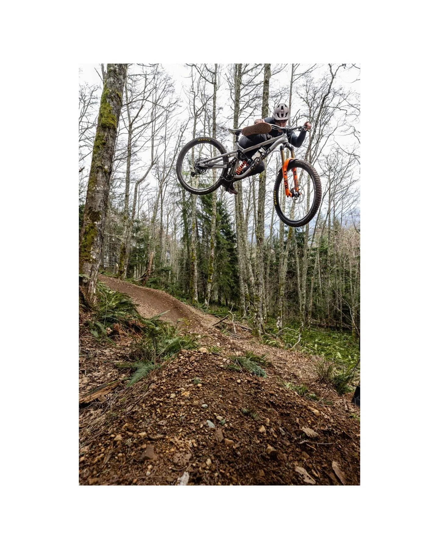 #mtb 
.
.
.
.
.
.
#freeride #themovement #downhill #enduro @themovement_devinci @cyclesdevinci