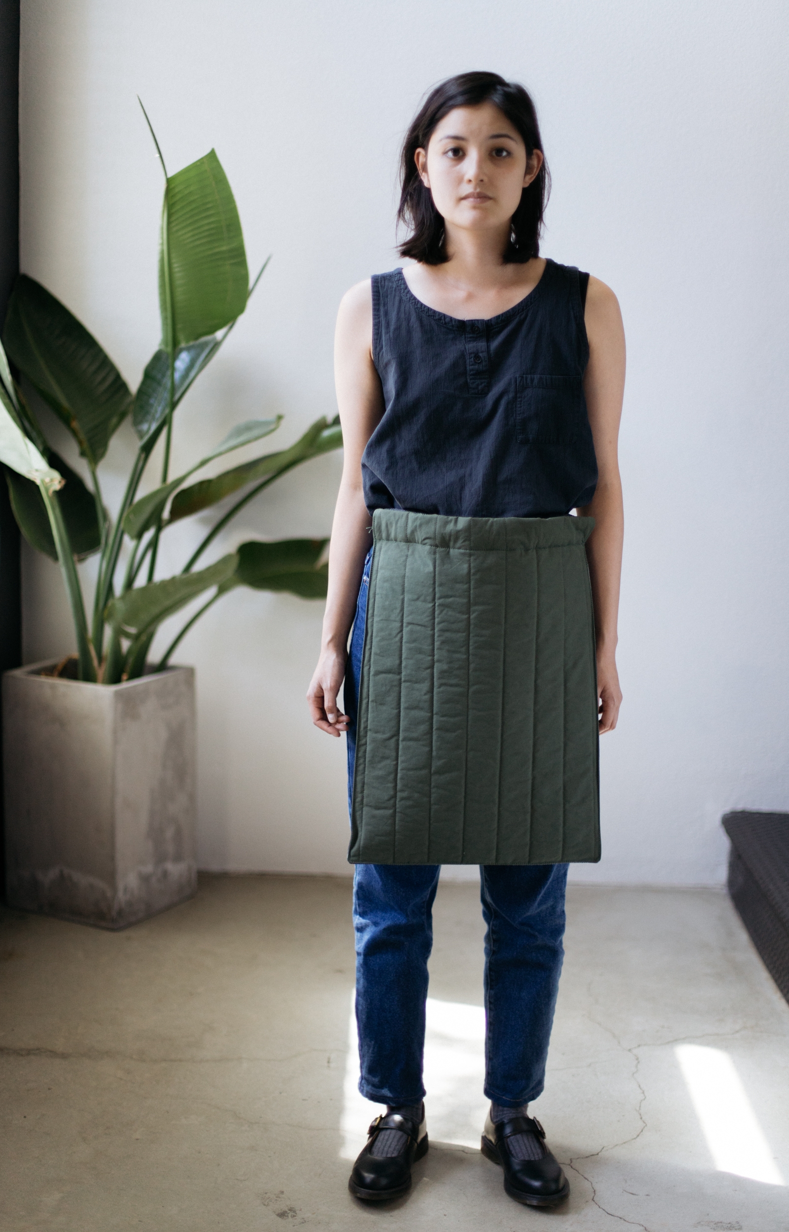 utilitarian_tote_bag_crossbody_handbag_sidebag_apron_drawstring_parachord_550_denim_olive_muji_needsupply_drmarten_maryjane_modern_contemporary_minimalist_normcore_workwear_utilitywear_utilitygarment_act_v2_0238.JPG