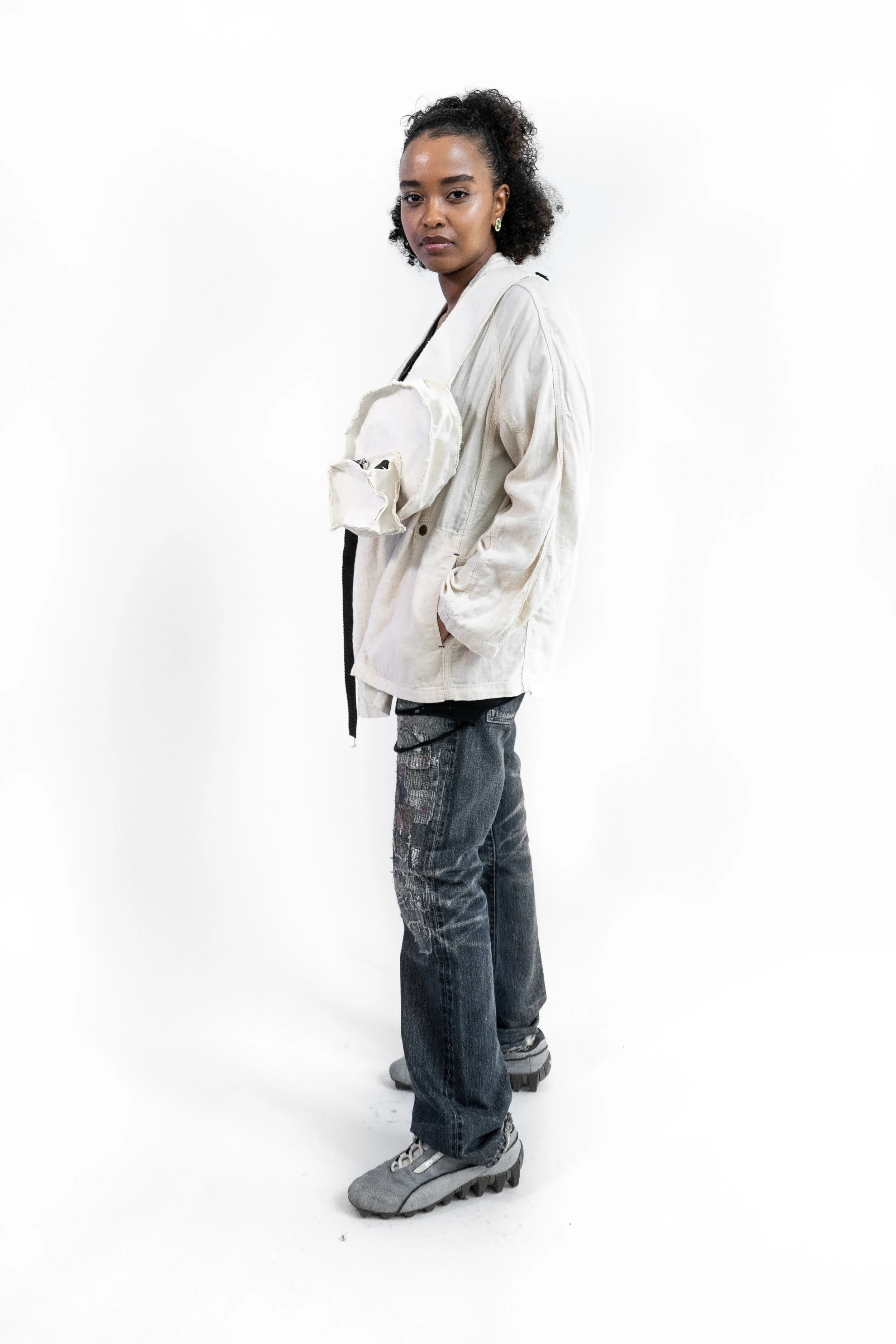 utilitywear_versatile_adjustable_modular_slingbag_circlebag_minibag_avantgarde_deconstructed_cutandsew_canvasbag_madeinus_editorial_fashion_ss20_kapital_miharayasuhiro_puma_jilsander_needles_eltonlouie_01391.JPG