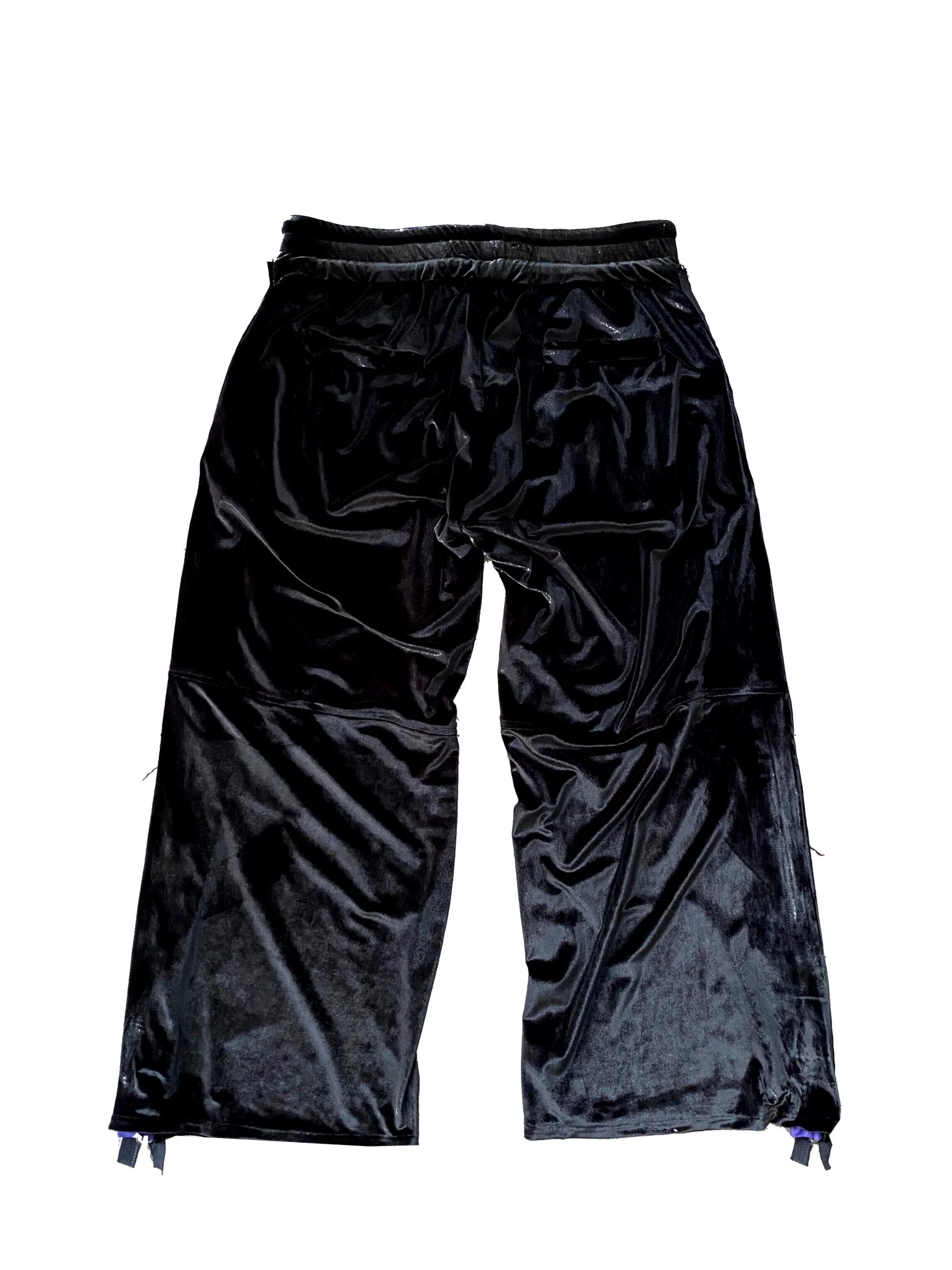utilitywear_formalwear_loungewear_designer_tuxedopants_trackpants_loungepants_croppedpants_widepants_cutandsew_doubledrawstring_silkvelvet_madeinus_editorial_fashion_2ndstreet_fw2021_eltonlouie