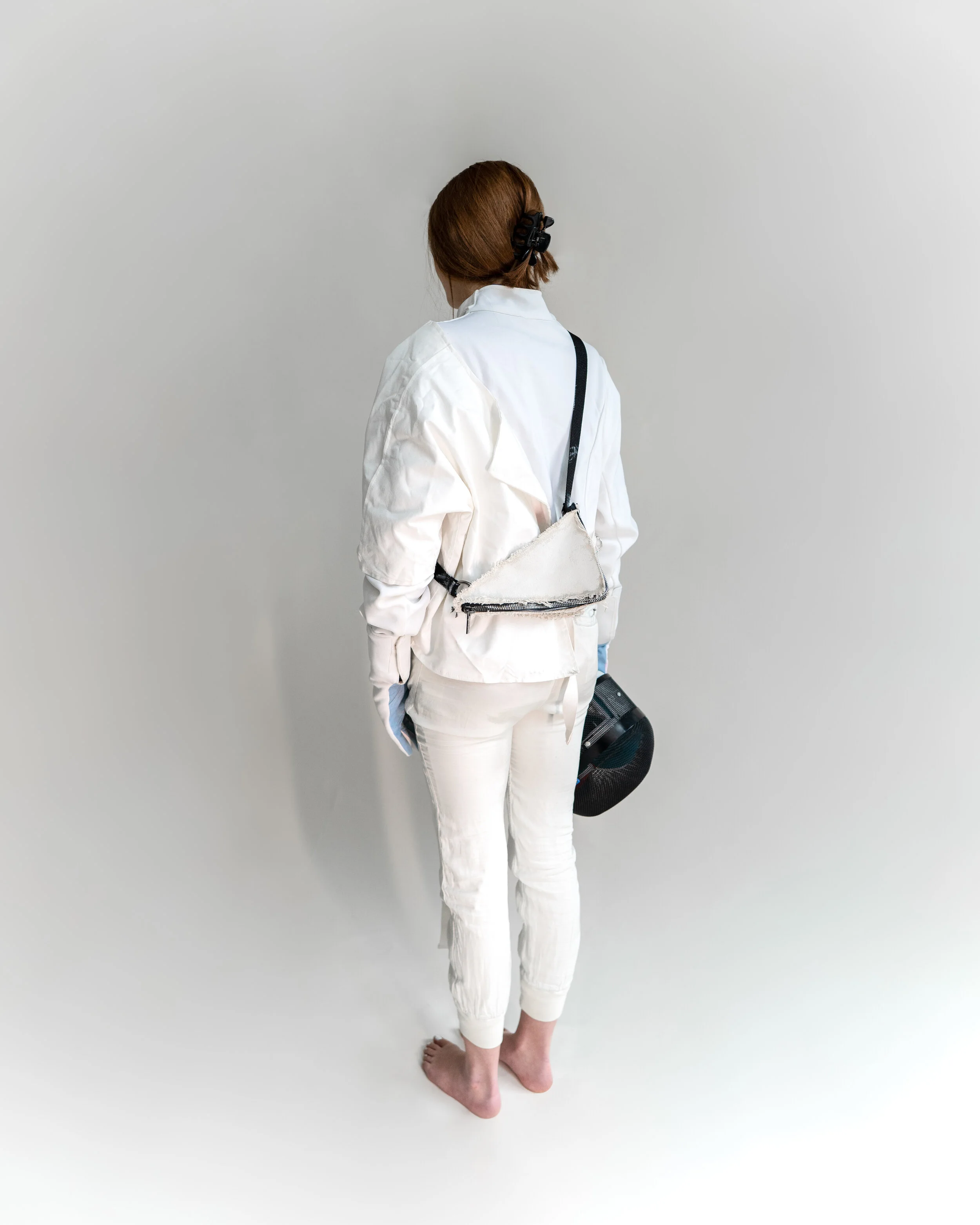 utilitywear_utilitygarments_designer_versatile_adjustable_slingbag_crossbodybag_sidebag_clutchbag_fannypack_waistbag_shoulderbag_chestbag_pyramidbag_cutandsew_madeinus_editorial_avantgarde_fashion_ss21_haiderackermann_eltonlouie%0A_3437.JPG