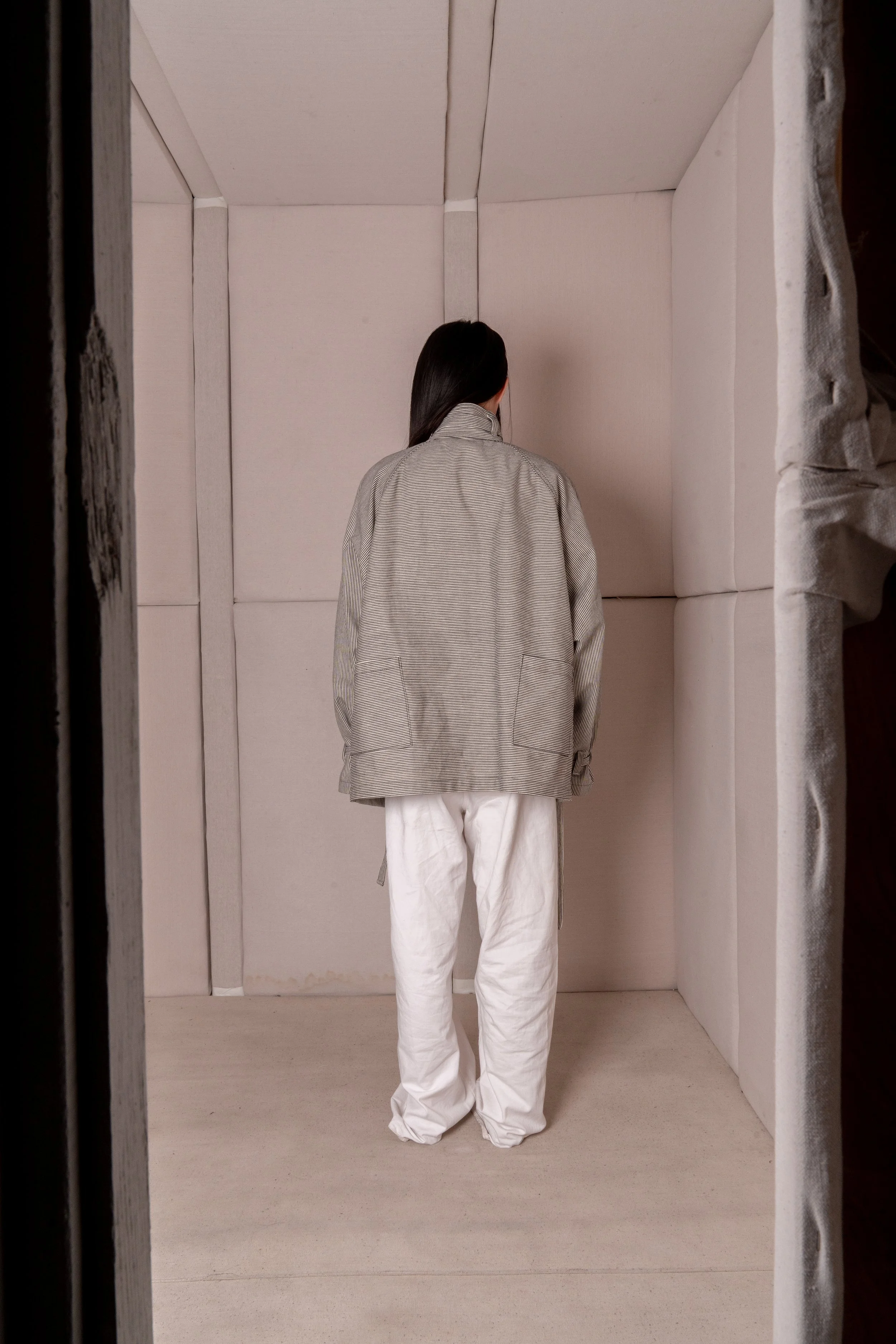 Eltonlouie_ss25_fashion_editorial_straightjacket_bondage_vintage_smock_designer_DSC07100.jpg