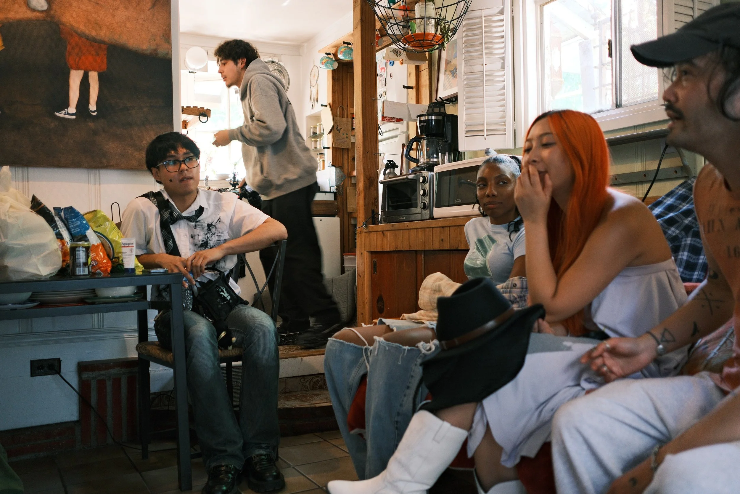 archive_undercover_vintage_americana_elton_louie_bucket_bag_lamp_shade_fashion_editorial_lookbook_guidi_isa_boulder_rug_shorts_maximalist_raf_simons_adjustable_wrap_skirt_balenciaga_jinbaori_poncho_smock_pullover_military_surplus_utility_designer_cut