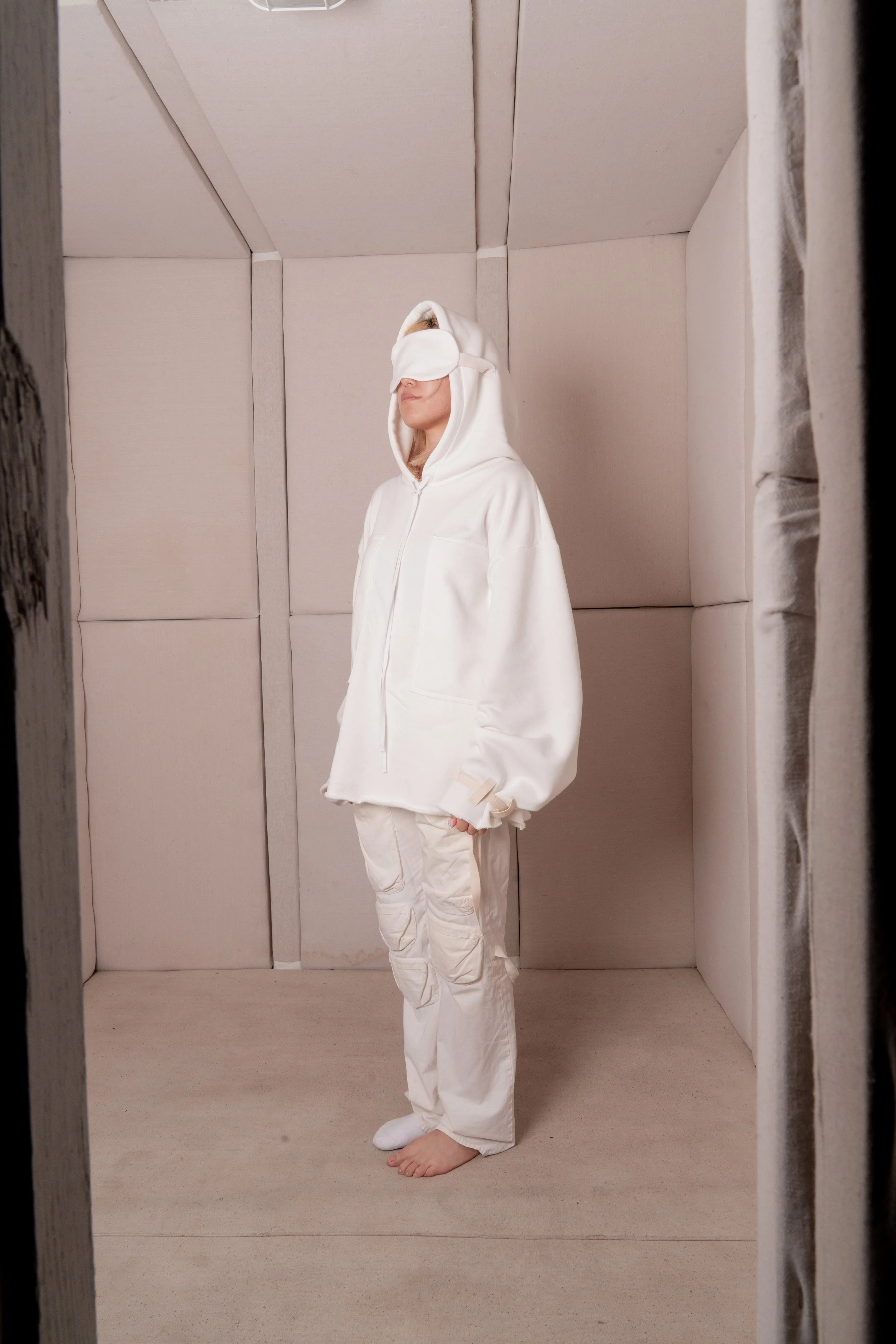 Eltonlouie_ss25_fashion_editorial_sleep_hoodie_helmutlang_archive_designer_DSC06765.jpg