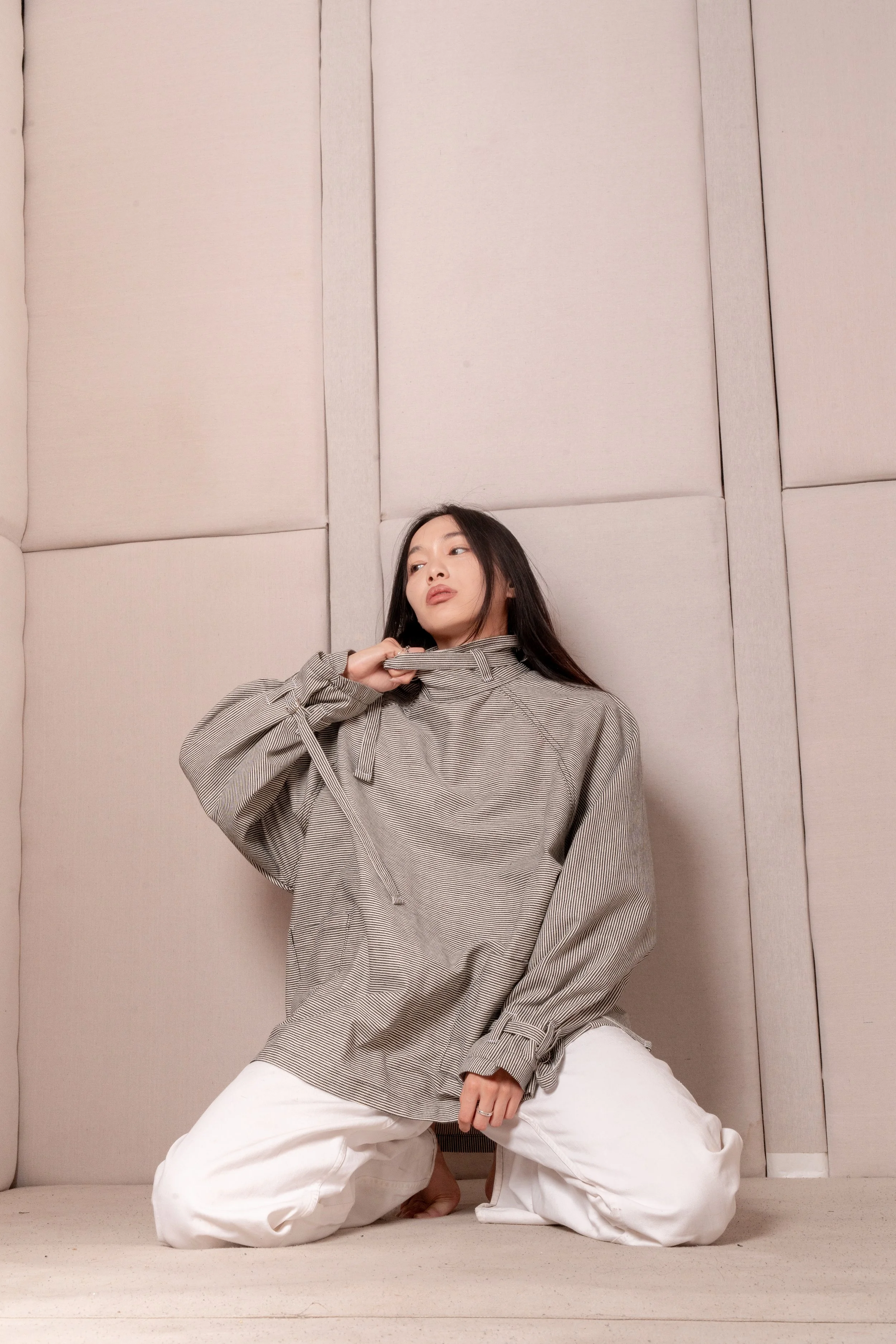 Eltonlouie_ss25_fashion_editorial_straightjacket_bondage_vintage_smock_designer_DSC07154.jpg