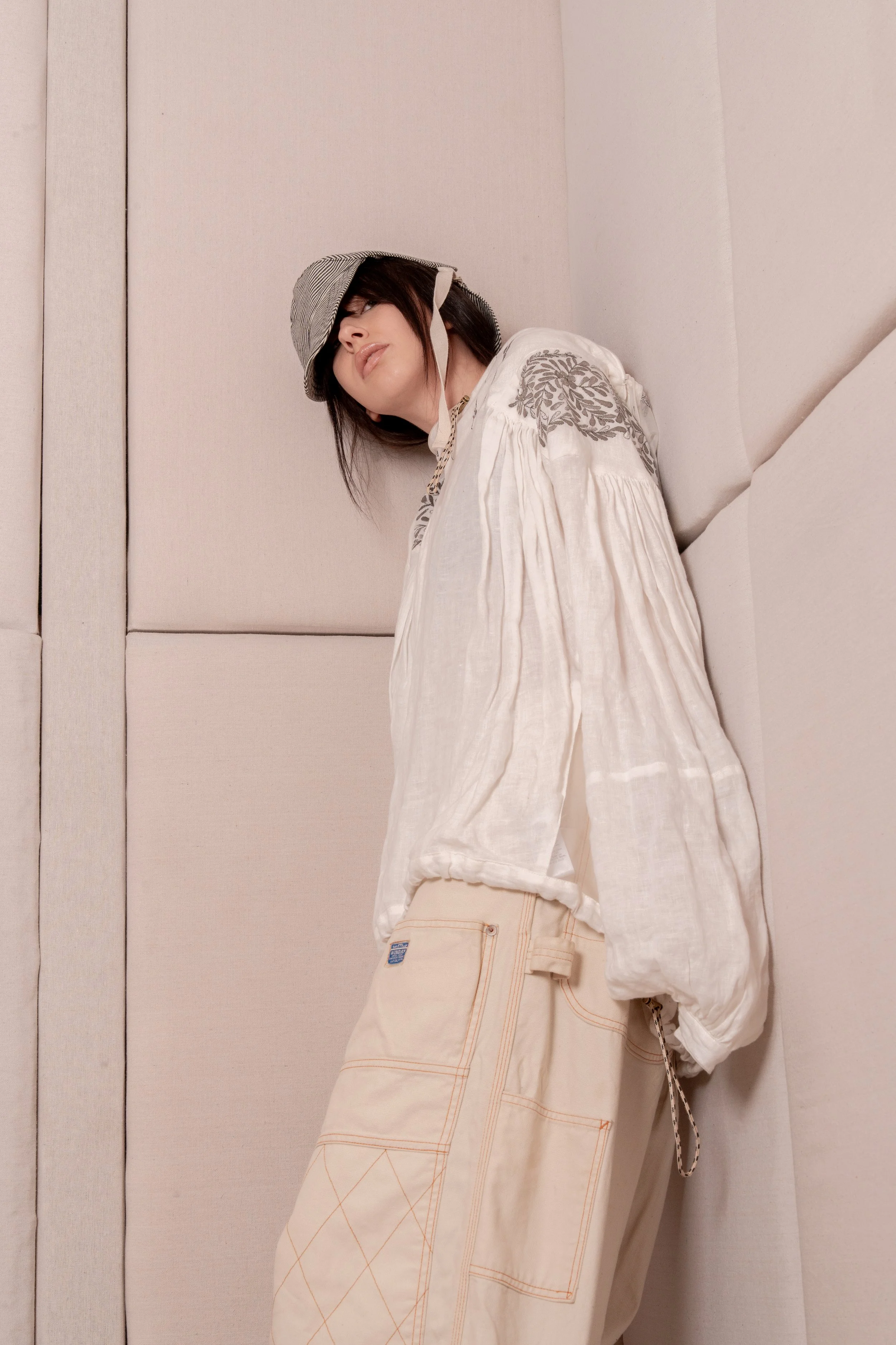 Eltonlouie_ss25_fashion_editorial_sleep_hoodie_americana_kapital_designer_DSC06838.jpg