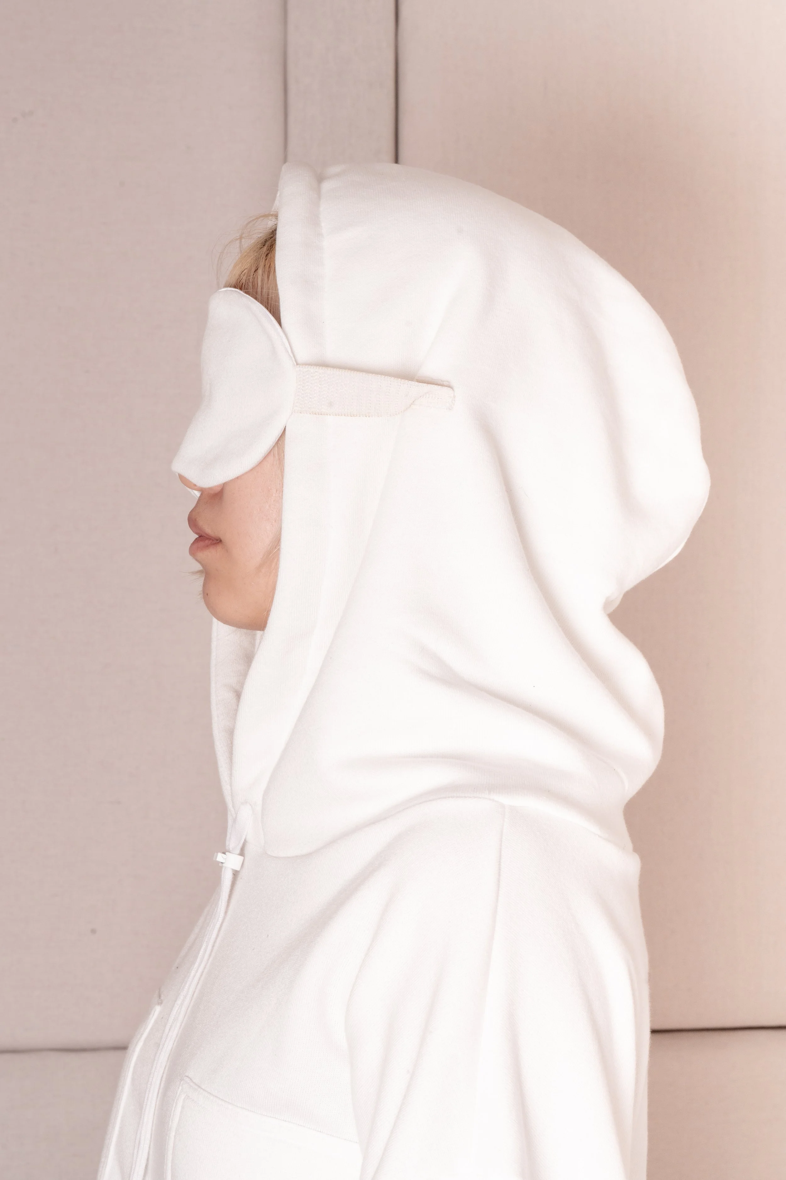 Eltonlouie_ss25_fashion_editorial_sleep_hoodie_helmutlang_archive_designer_DSC06742.jpg