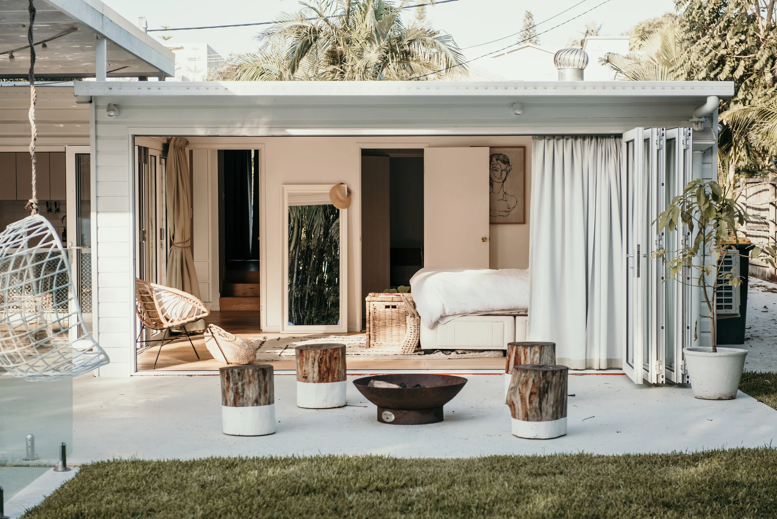 THE PERFECT WEEKEND AT HOME