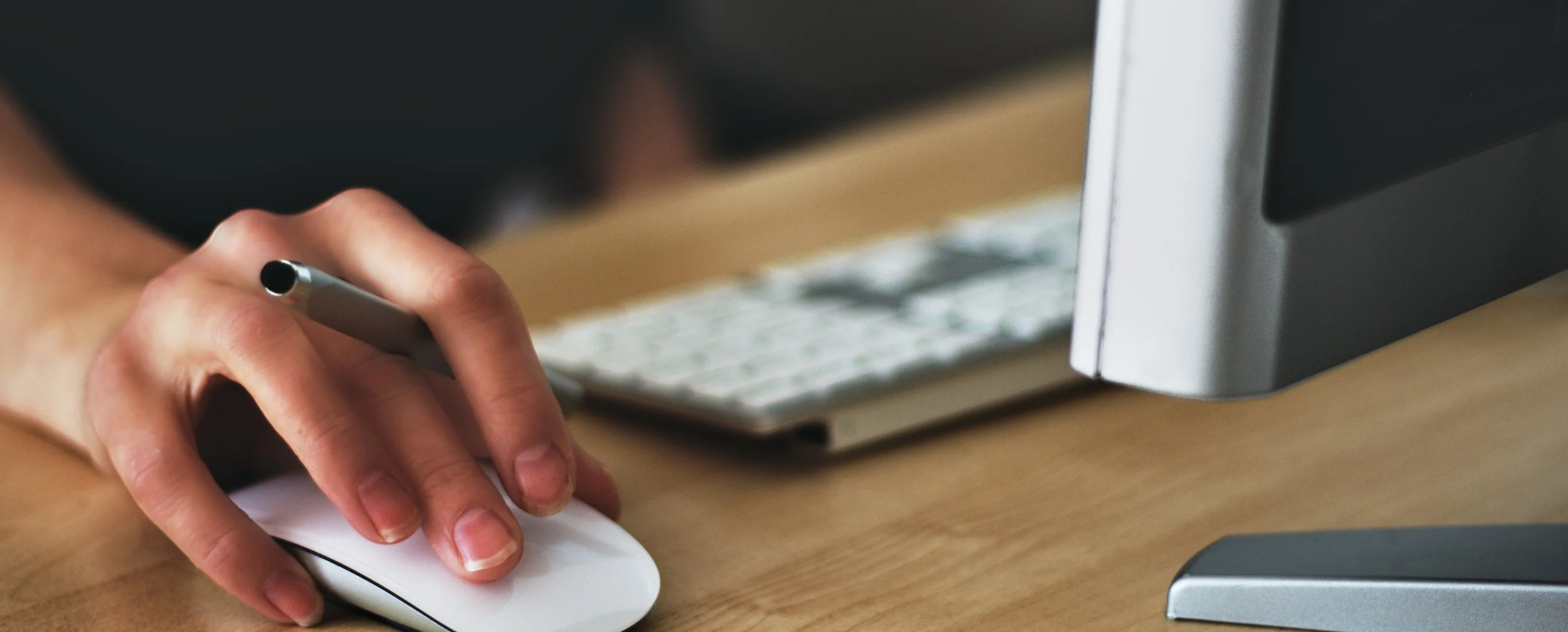 apple-business-click-392018.jpg
