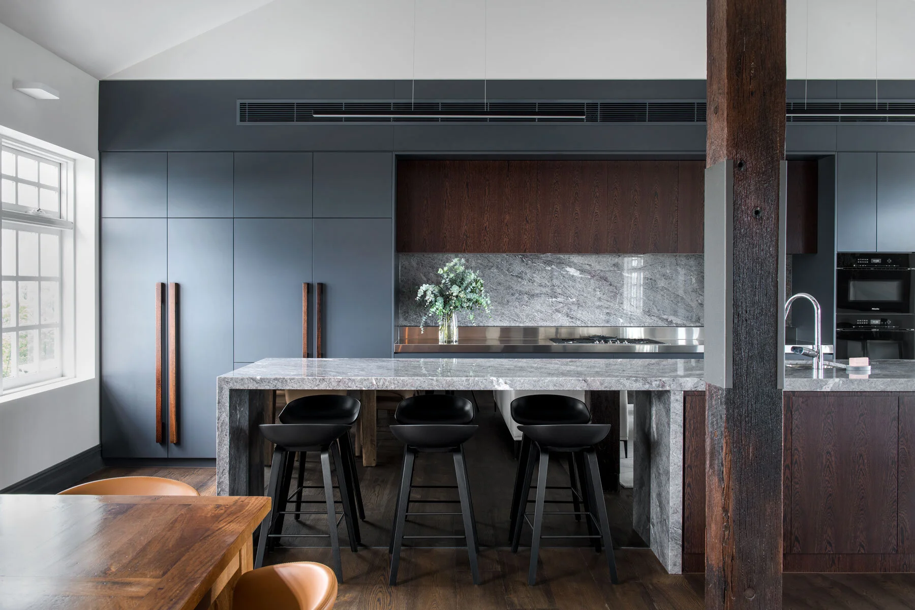 New Farm Apartment III 