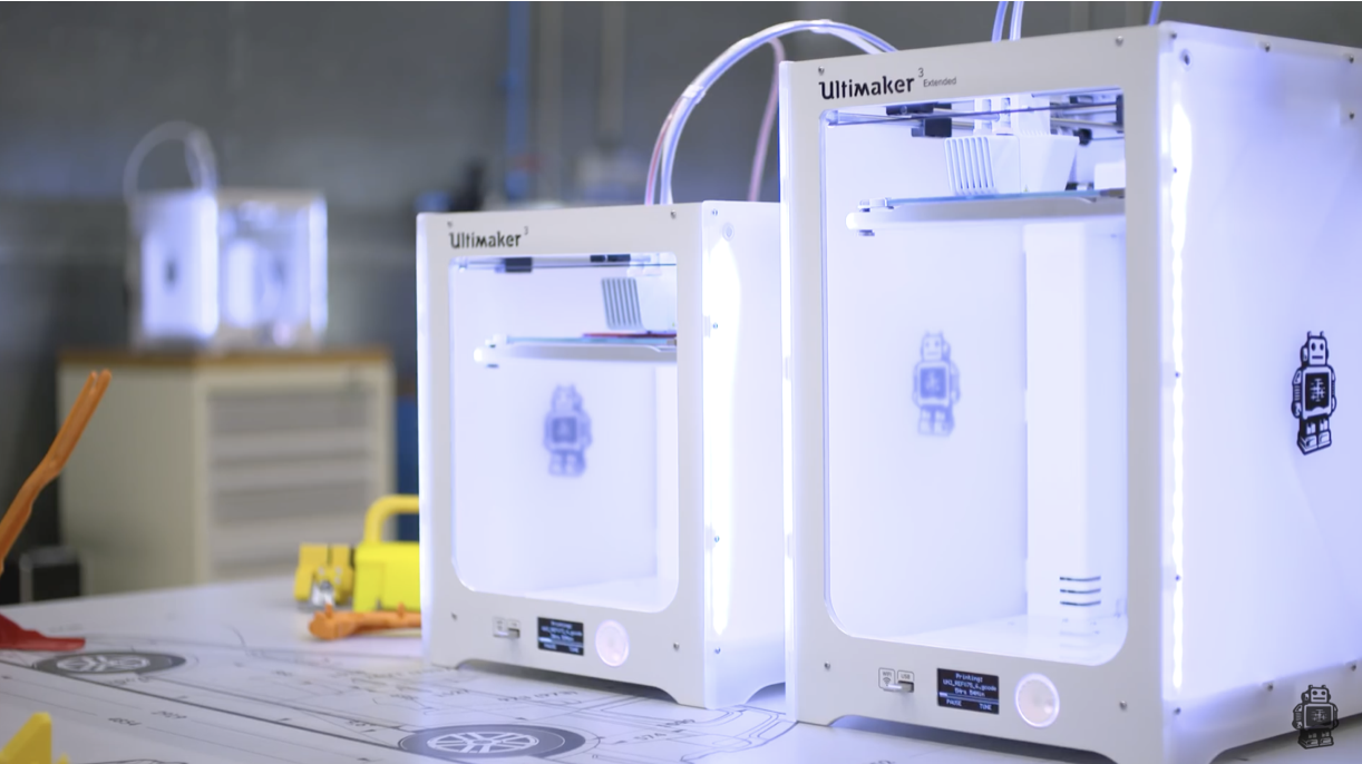 Ultimaker 3 i 3 extended 3D pisači. Izvor: https://www.youtube.com/watch?v=Z9_vIulHyfg