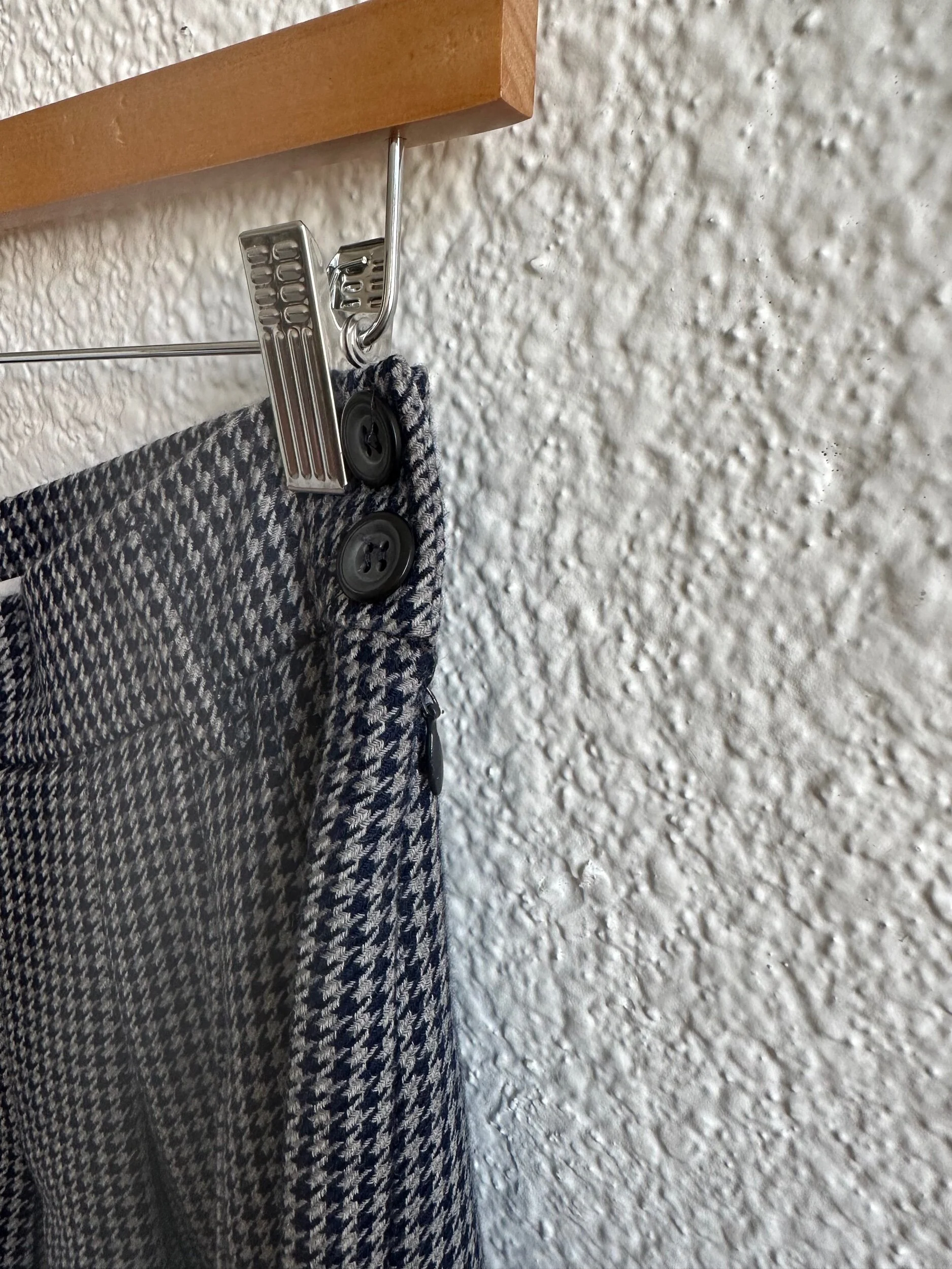 20638B99-A4FA-45CF-A0D0-39BB0E876669