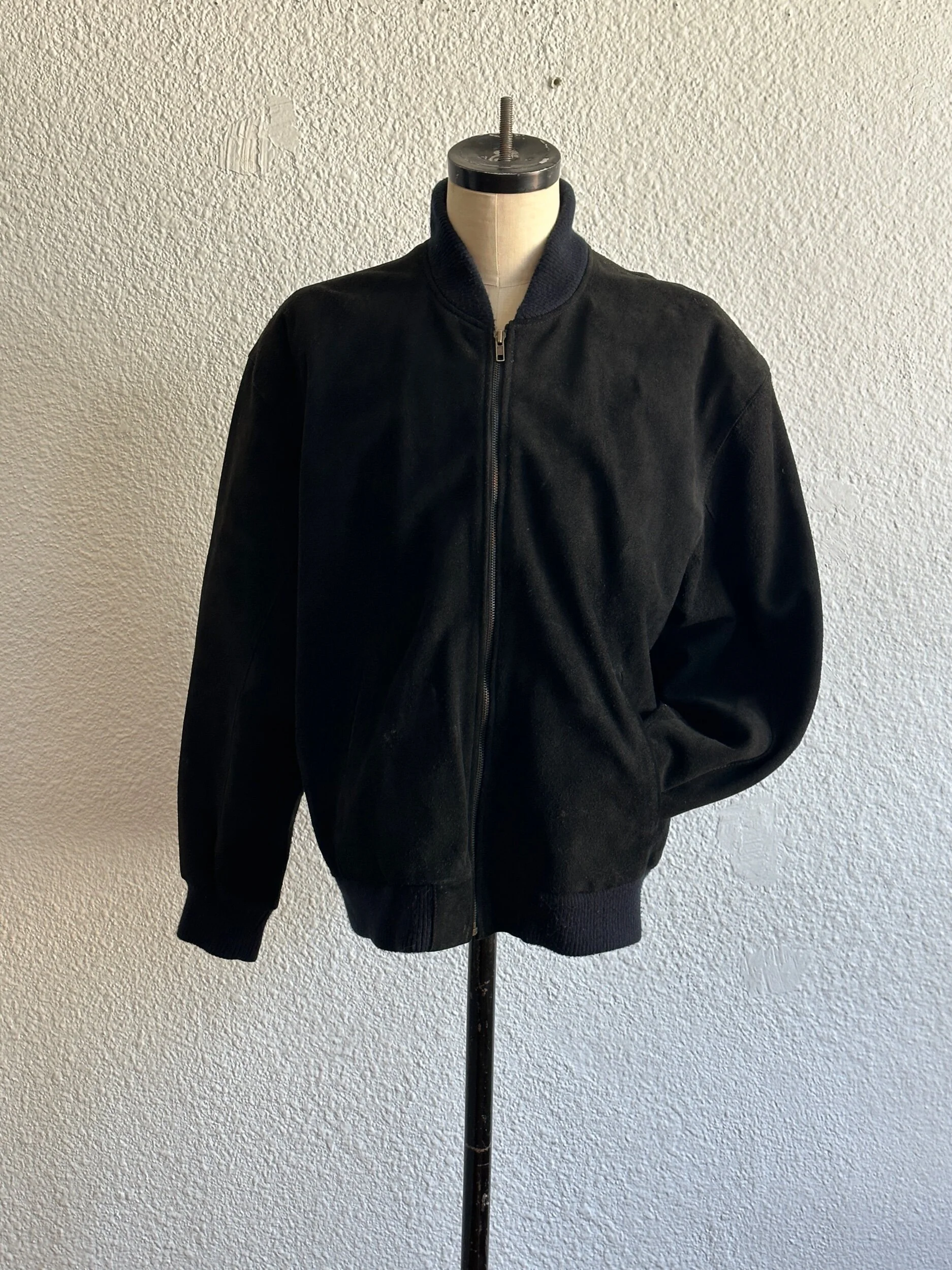 B7D69BEE-6BA1-480E-ADB2-FE1E496A8D79