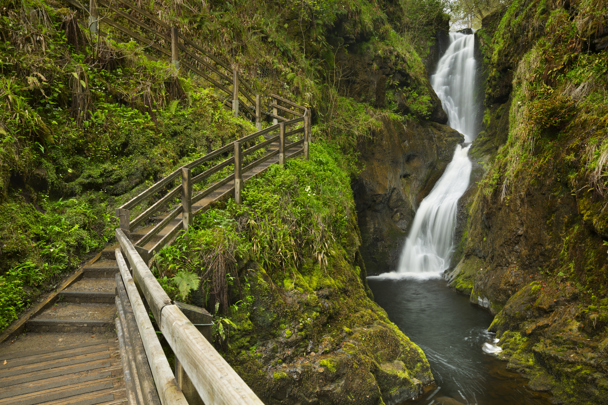 Ess-Na-Laragh waterfall Glenariff