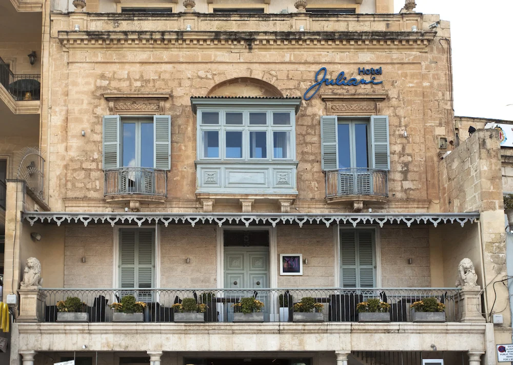 Traditional+townhouse+facade+of+Hotel+Juliani.jpg