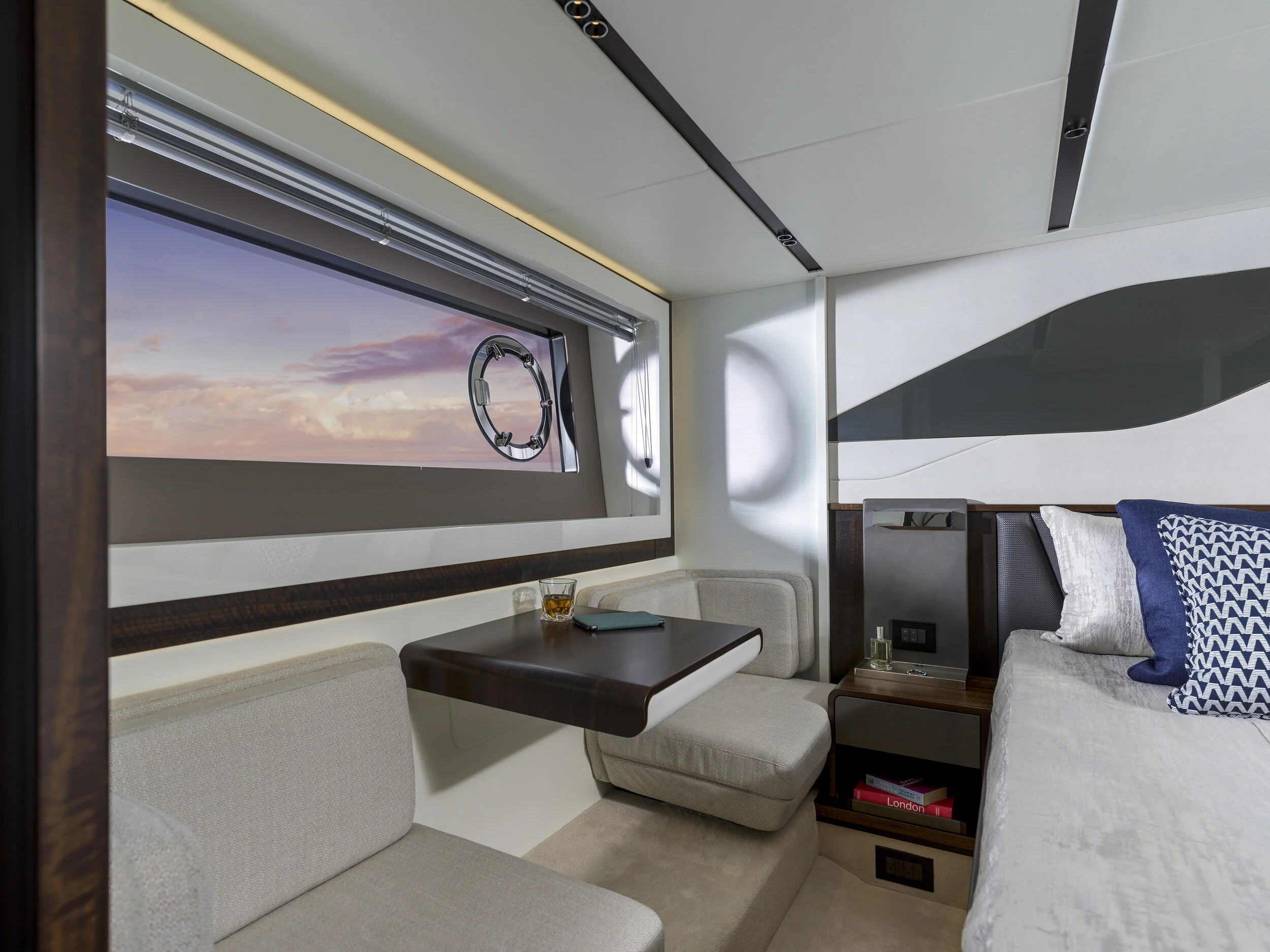 WM-SUNSEEKER-P55-002-B0011175-C.jpg