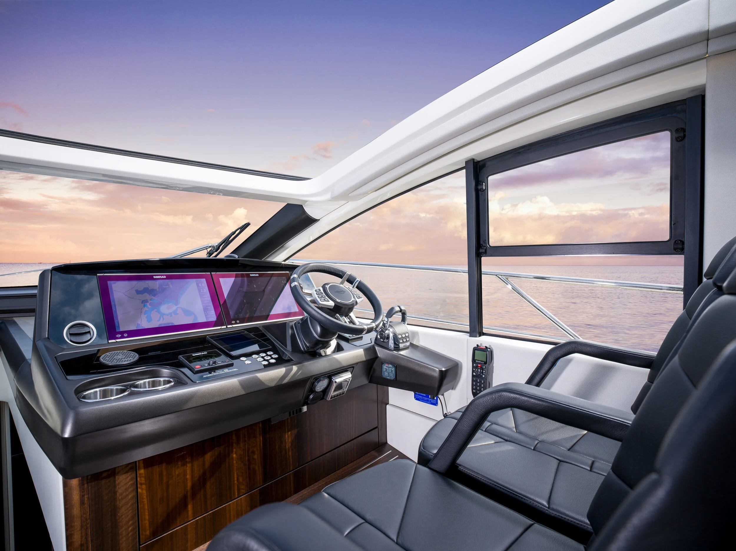 WM-SUNSEEKER-P55-004-B0010983-B.jpg