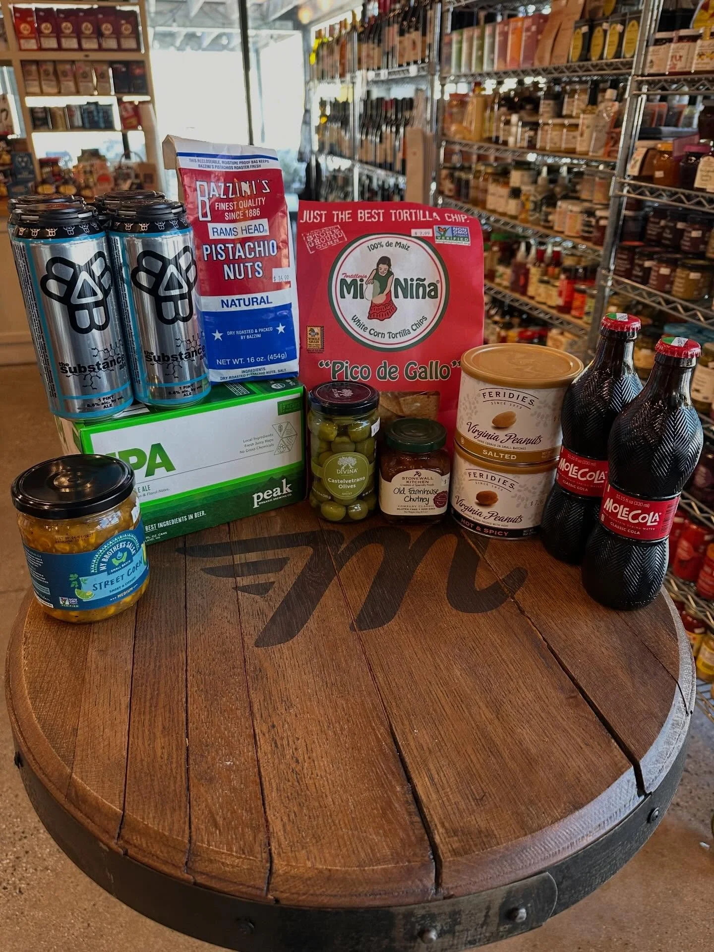 SUPER BOWL SUNDAY.

We are open until 6pm for all your game day needs. If you&rsquo;re looking for takeout, place your orders early! See you soon. 🍕 🏈 

OPEN UNTIL 6PM
PHONE ORDERS: 207-613-9873
DELIVERY: @2dinein

#pizza #bakery #portlanmaine
@mon