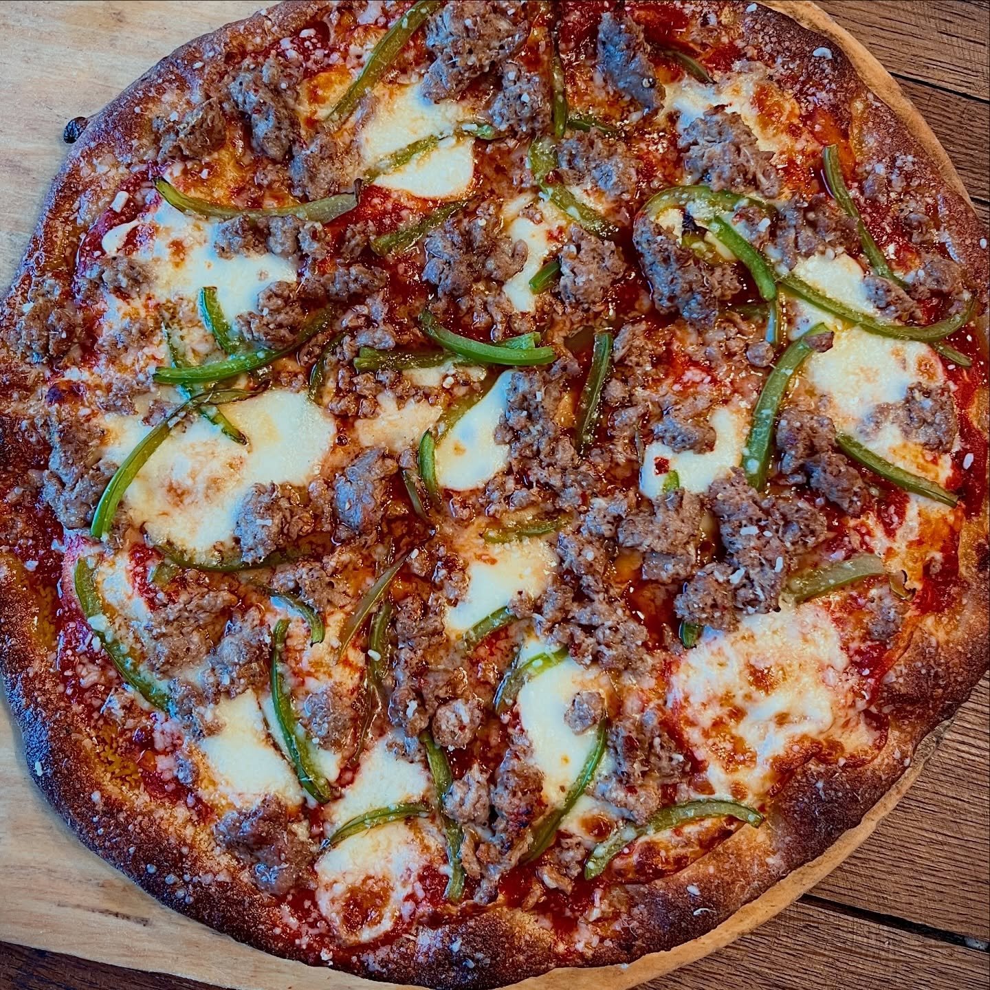 PIZZA TONIGHT
Make your own pizza at Monte&rsquo;s - this is our CHEESE PIZZA with SAUSAGE and BELL PEPPER add-ons - one of our favorites!  What are yours?  With 40 different add-on options it&rsquo;s easy to always find a favorite at Monte&rsquo;s! 
