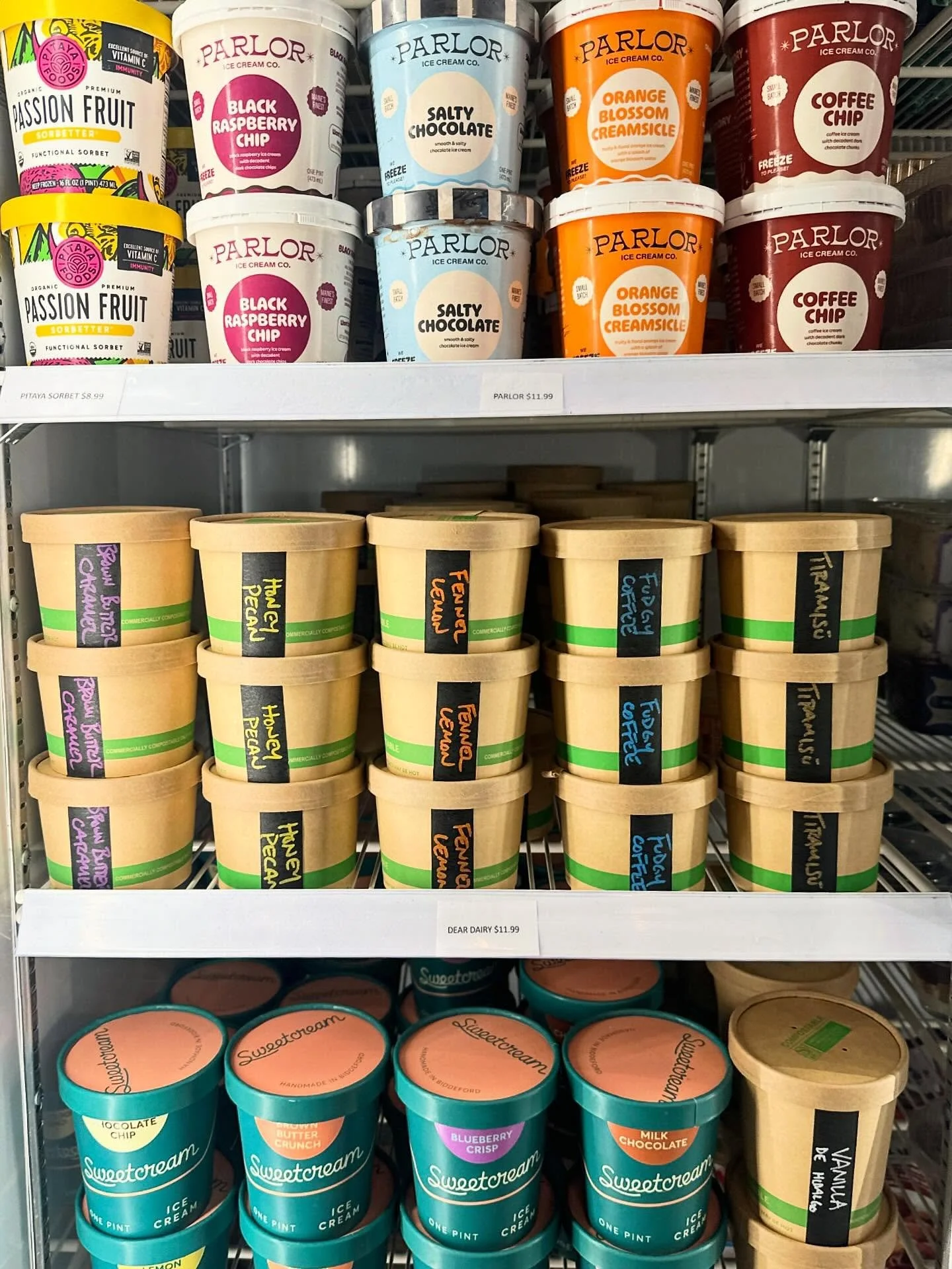 It&rsquo;s starting to feel like ice cream weather!
🤞😃☀️ try these local treats: @deardairy.icecream @parloricecreamco @sweetcreamdairy @realmaineflavor @afterglowicecream 

OPEN TILL 8
PHONE ORDERS: 207-613-9873
DELIVERY: @2dinein

#eatlocal #ital