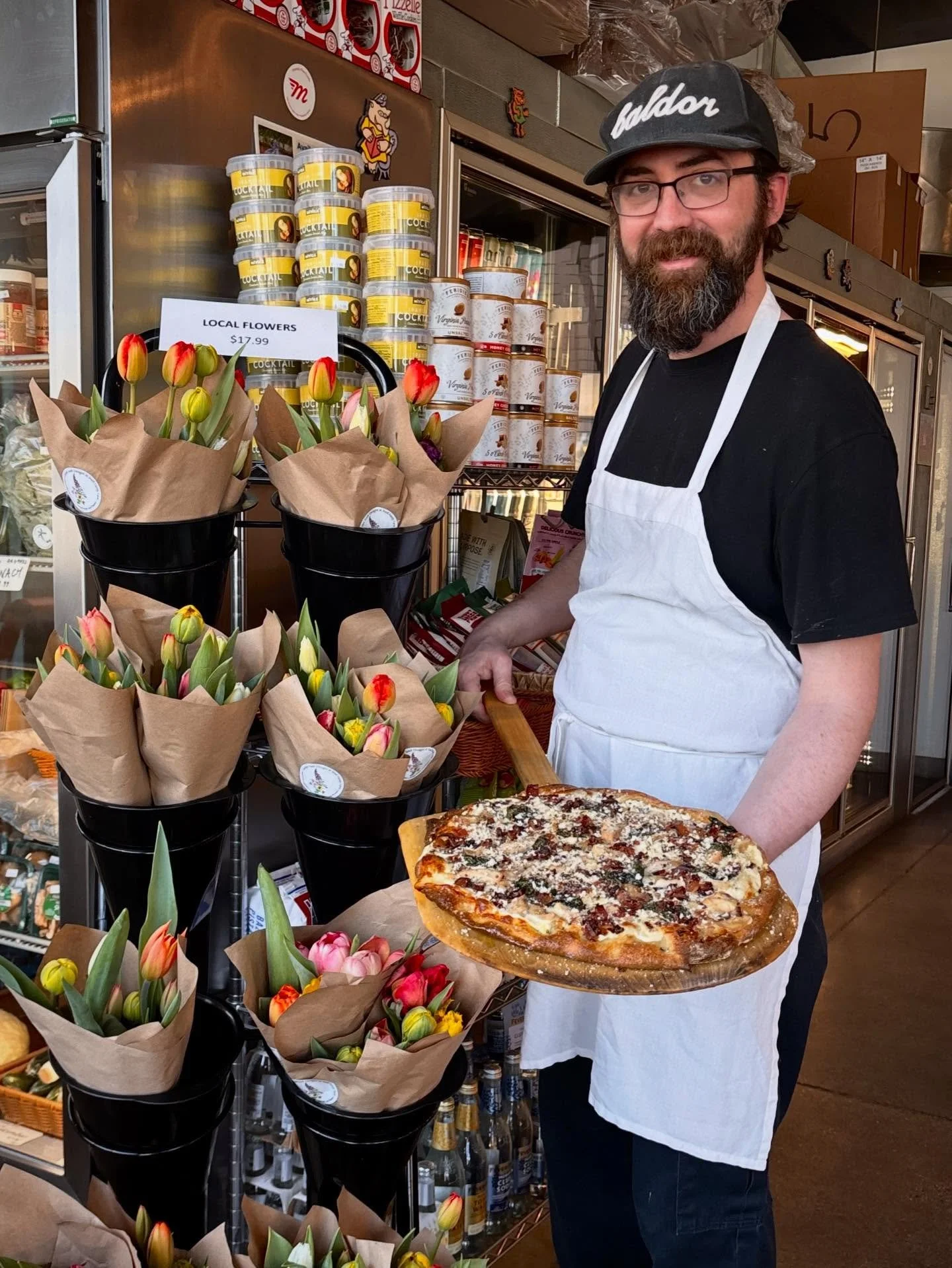Happy Pizza Friday! 💚🤍❤️

Today we have team-member Chris with our delicious CACIO E PEPE (cr&egrave;me fraiche, provolone, pecorino, fresh cracked black pepper) with the add-ons ROAST CHICKEN, BACON &amp; BASIL!

It&rsquo;s a lovely day for a pie.