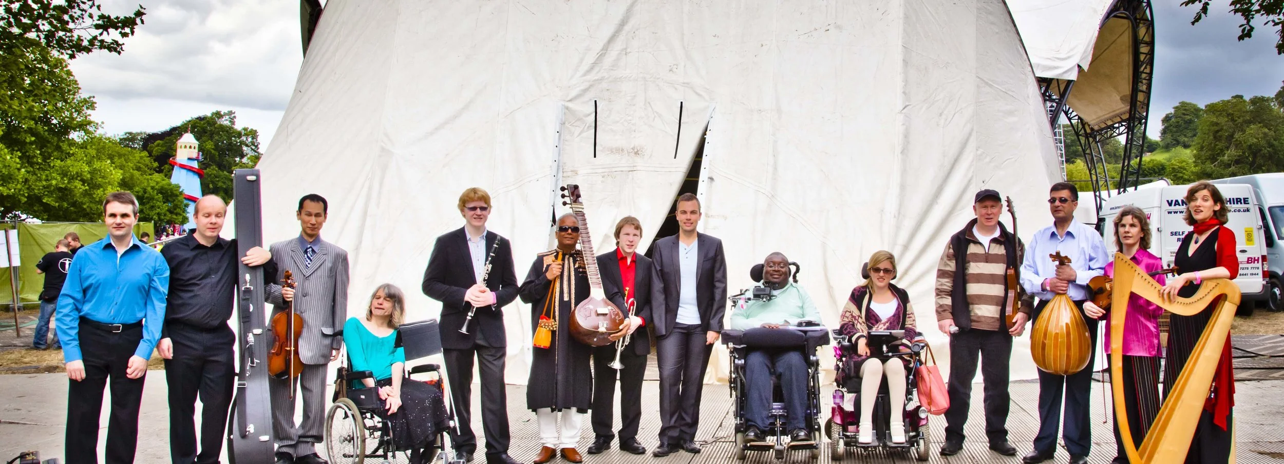 Orchestra in a field-74 copy.jpg